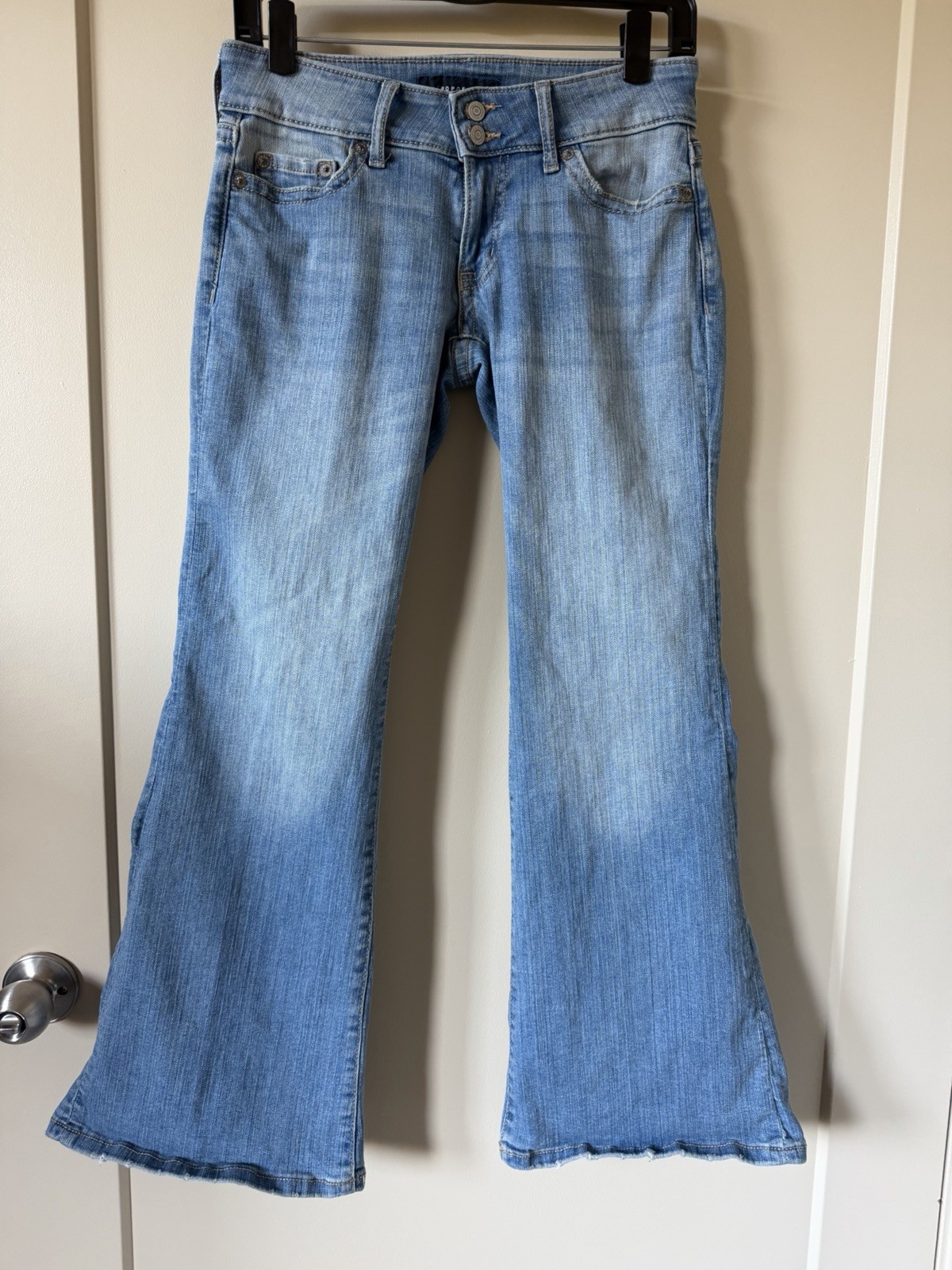 Aéropostale Women’s Light Wash Blue Slim Flare Stretch 5-Pocket Jeans Size 6