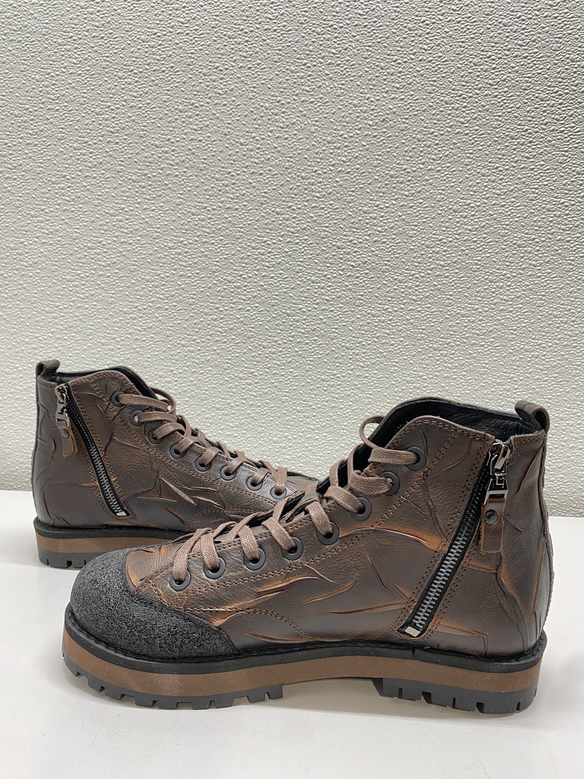 Morv Mens Dust Brown Textured Leather Handcrafted Boots Size 7/EU 38 Brown, Back