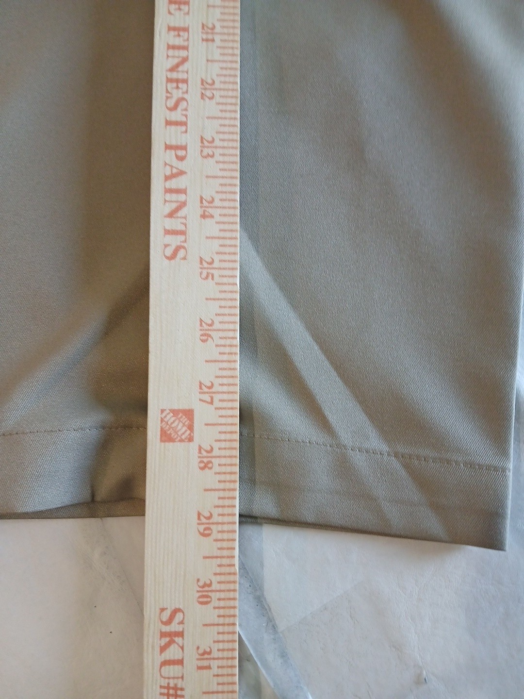 OAK HILL BEIGE STRAIGHT LEG CHINO MEN’S PANTS IN SIZE 48X30