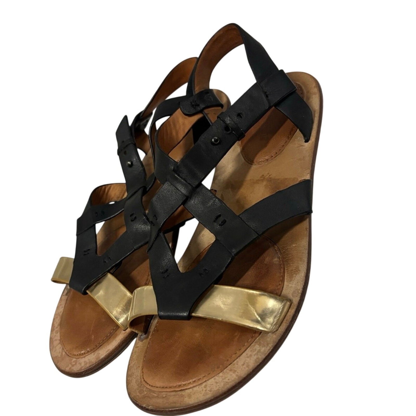 Gentle Souls Black Leather Gladiator Sandals Gold Toe Strap Size 10M