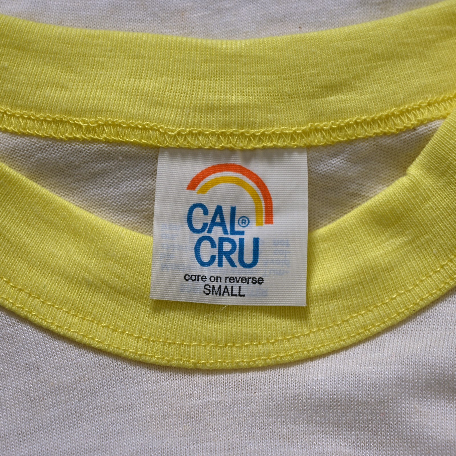 Vintage 80s Cal Cru Bright Yellow Sleeve Baseball T-Shirt Unisex S NOS