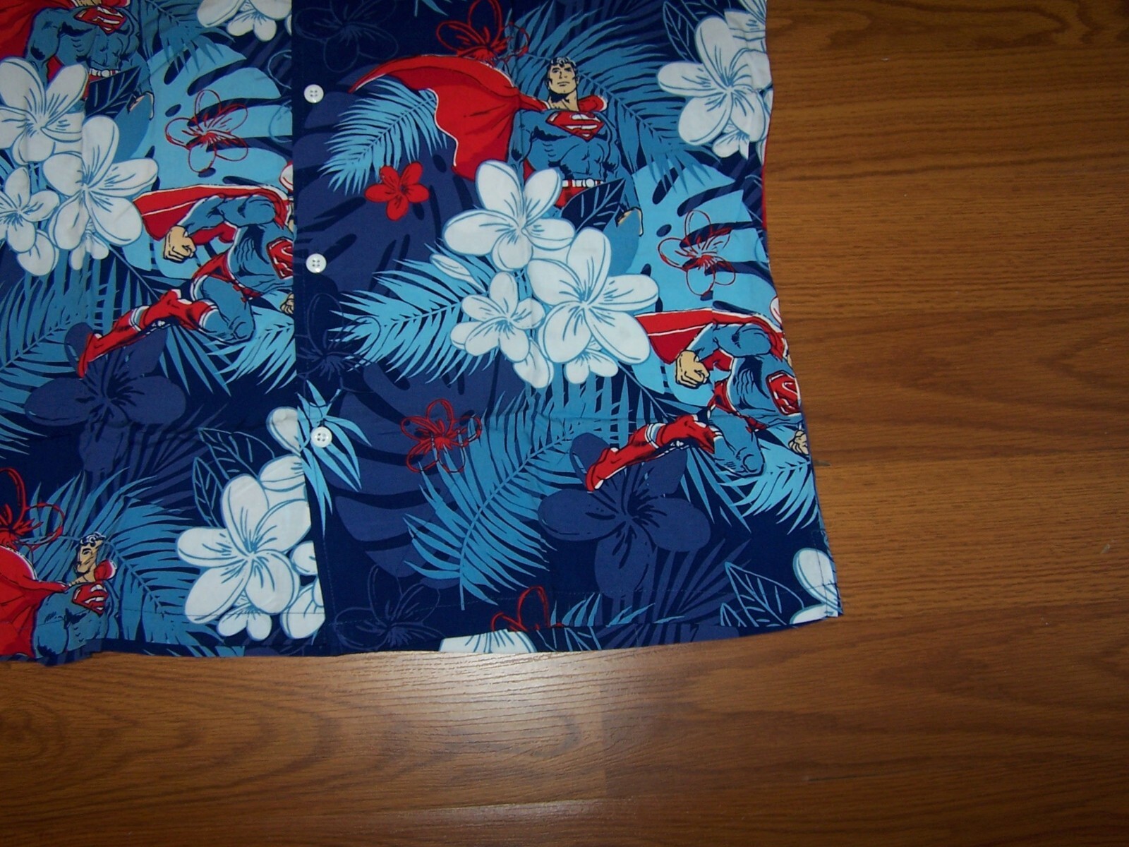 Size XL Mens DC Comics Superman & Floral Allover Print Woven Button-Down Shirt