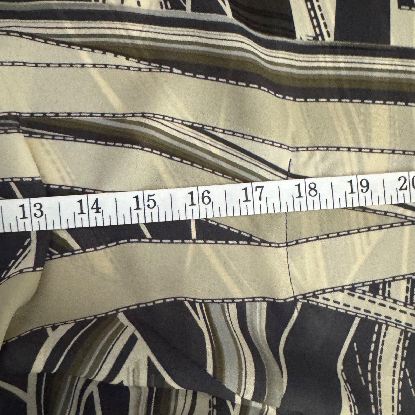 Unique Spectrum Semi Sheer Gray Beige Tunic Blouse Tie at Waist Women’s Med EUC