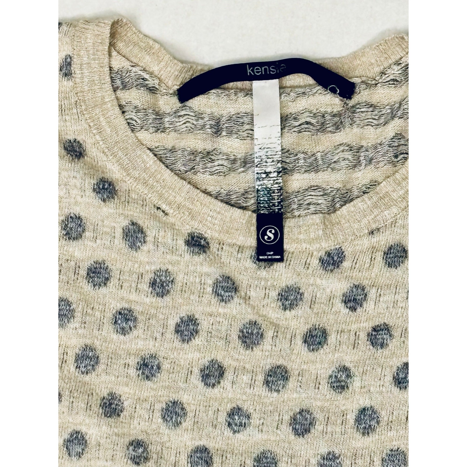 Kenzie sweater layered over white shirt tails preppy dressy knit top blouse sx S