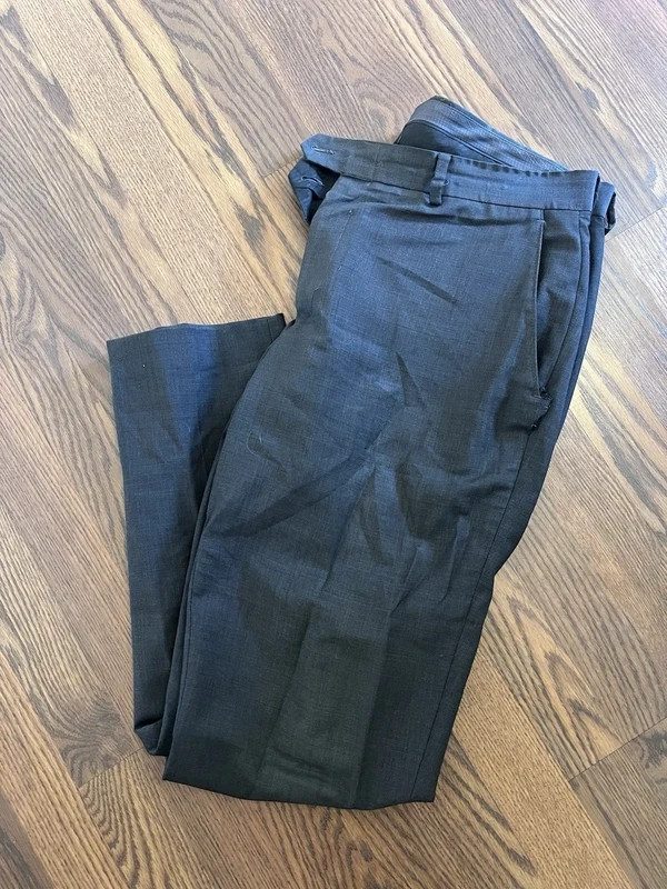 bar III Slim Fit Gray Wool Blend Suit 44R Jacket 34×30 Pants Men’s 2 Piece Set