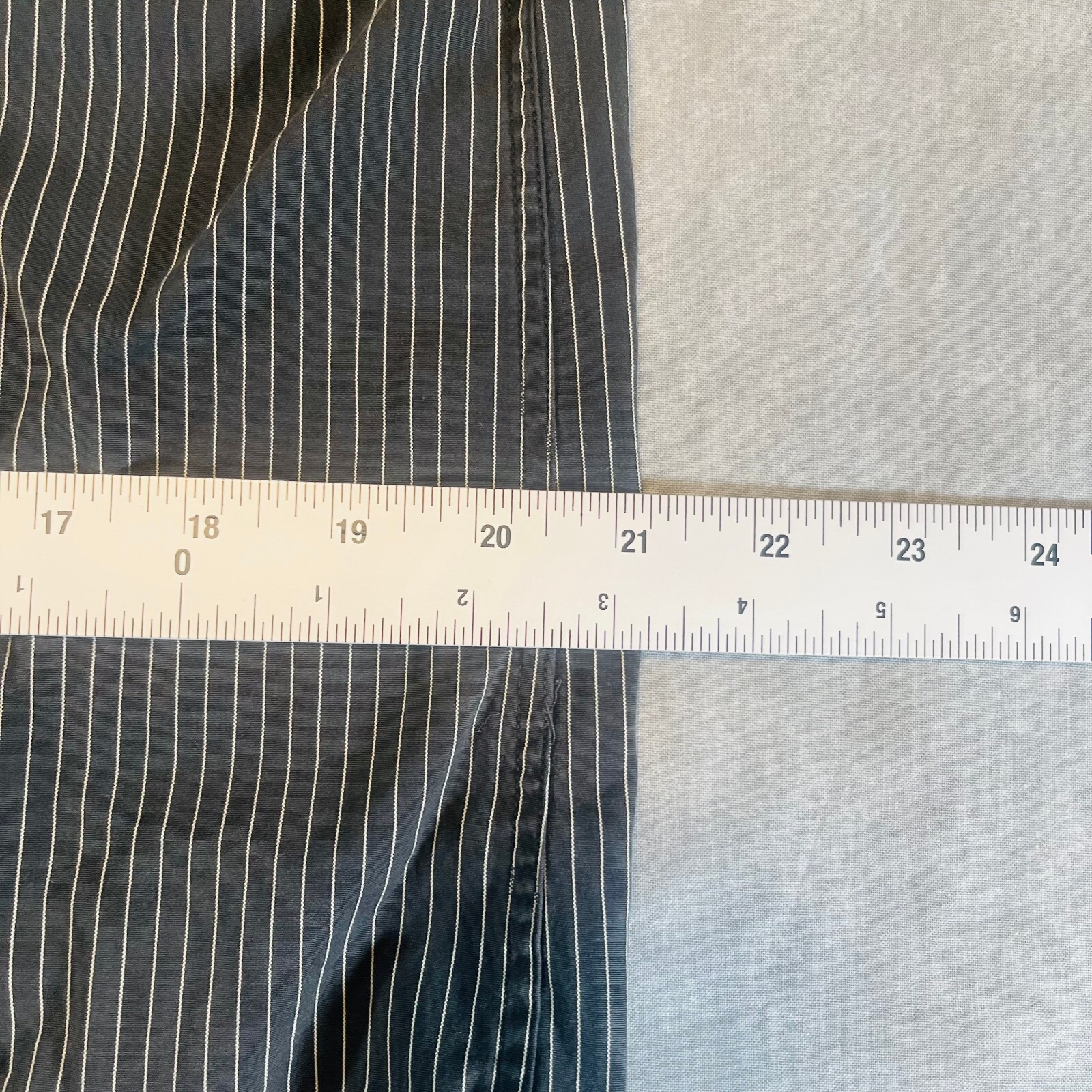 Express Design Studio Mens L Black Striped Button Down Shirt Modern Fit Y2K