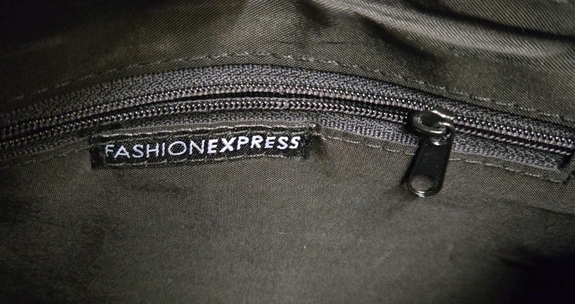 Vintage Fashion Express Purse or Handbag Imitation Leather 1 Zip Pocket