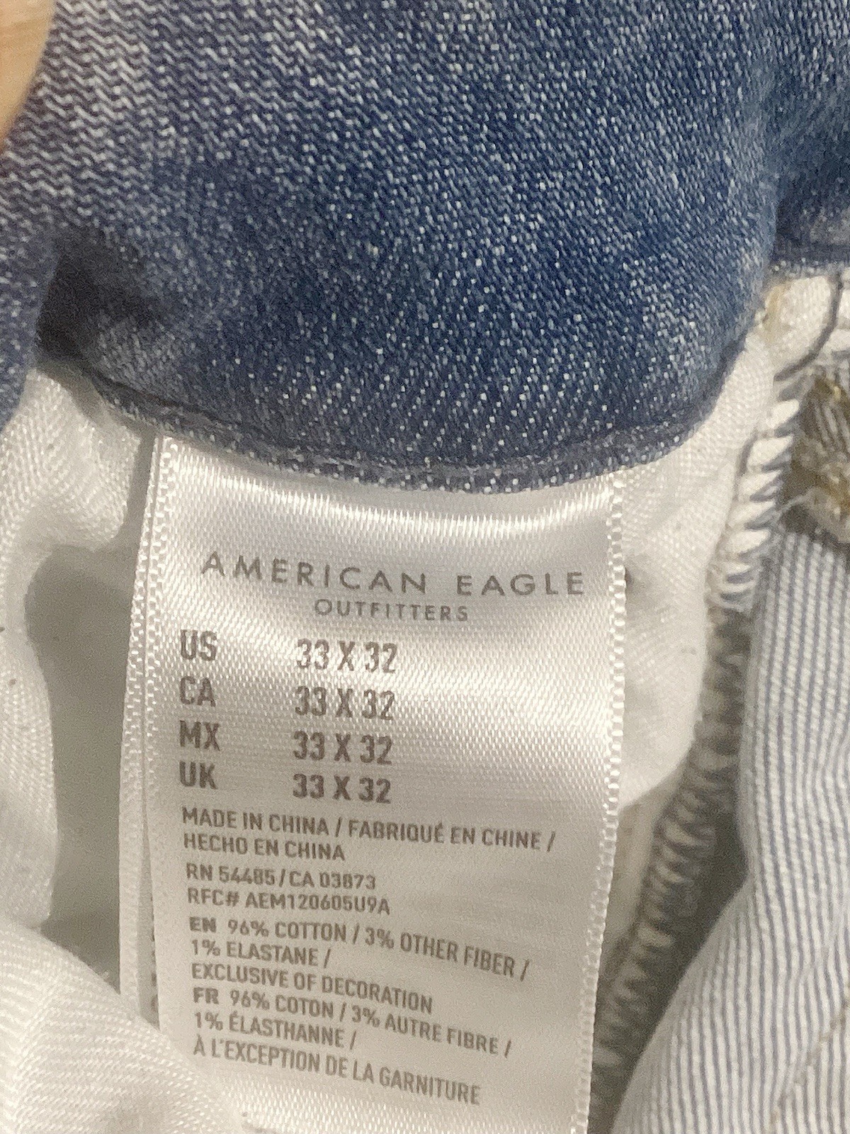 American Eagle Men’s Next Level Air Flex Slim US 33×32–Light Blue -Distressed