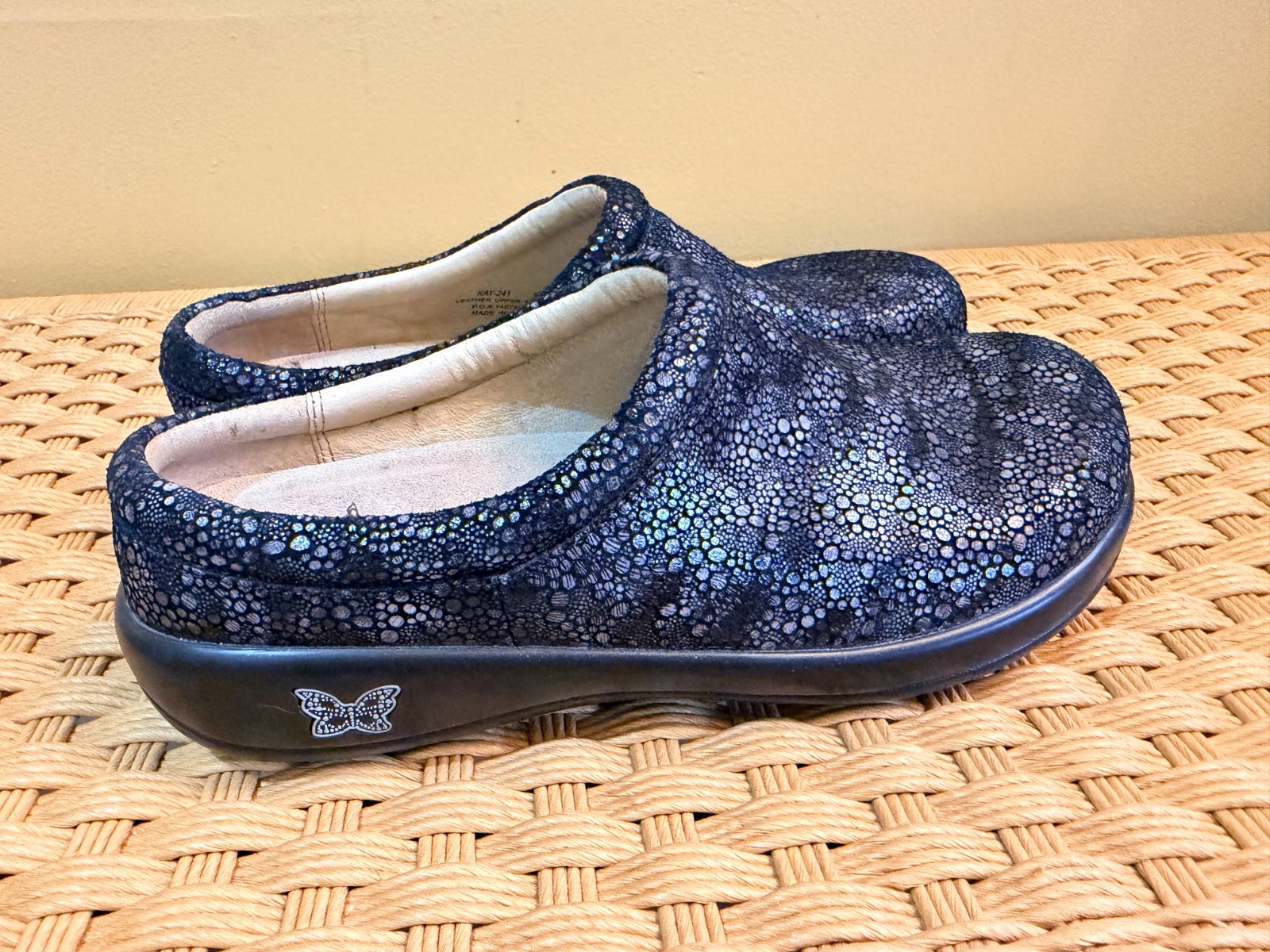 Alegria Kara Kay-241 Black & Silver Clogs Women’s Size US 9- 9.5 / EU 39