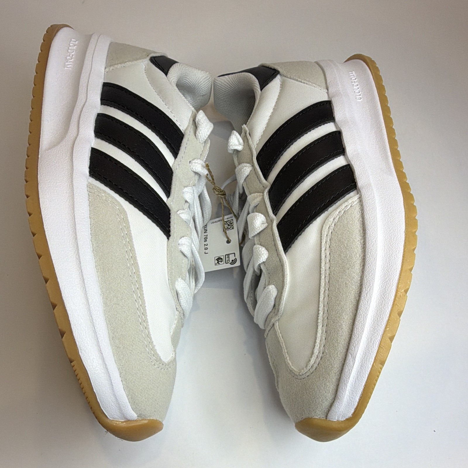adidas Run 70s 2.0 J Low Top Lace-Up White/Black/Gray/Tan Kids 5 JI2266