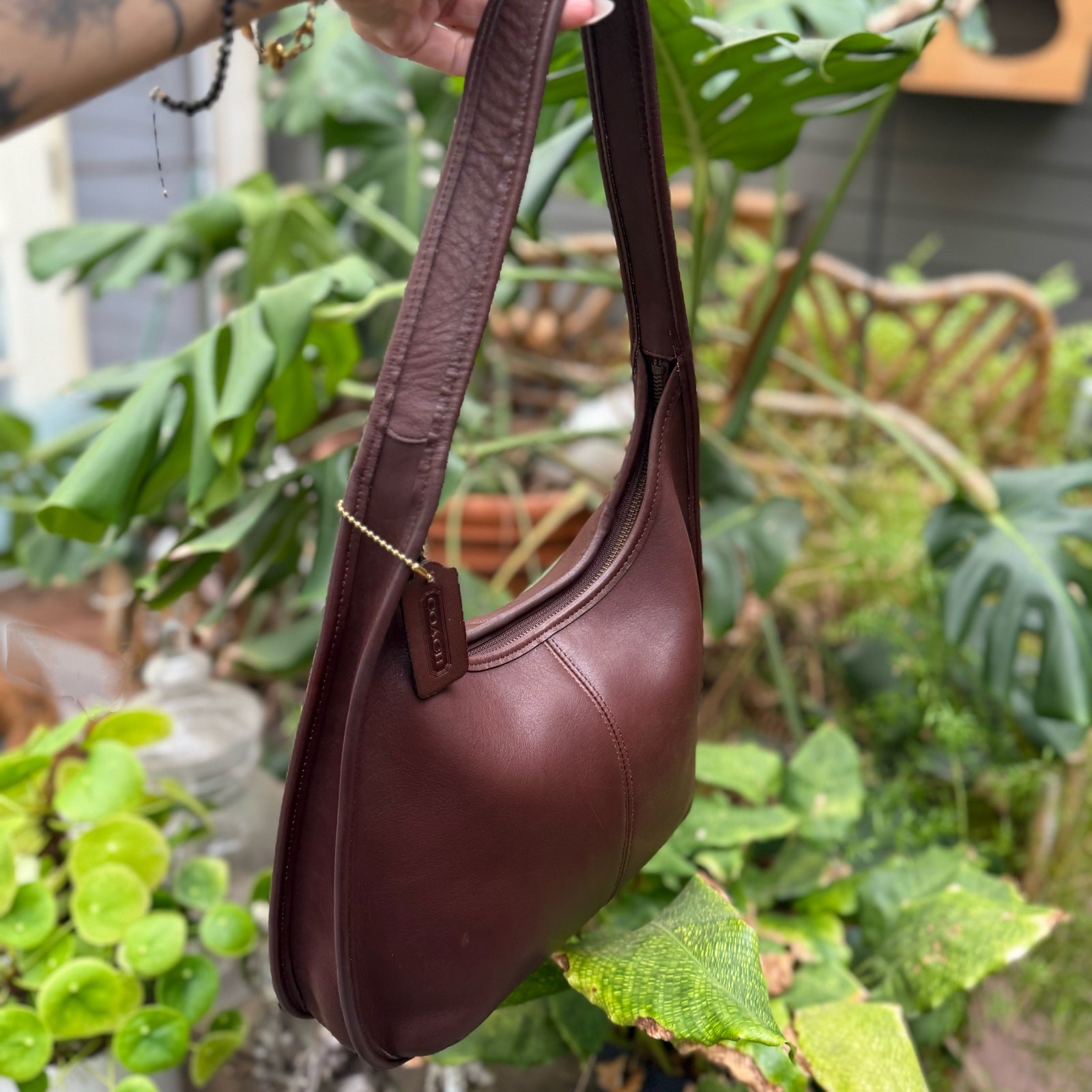 Coach Vintage 1997 Ergo 9025 Mahogany Glovetanned Leather Hobo
