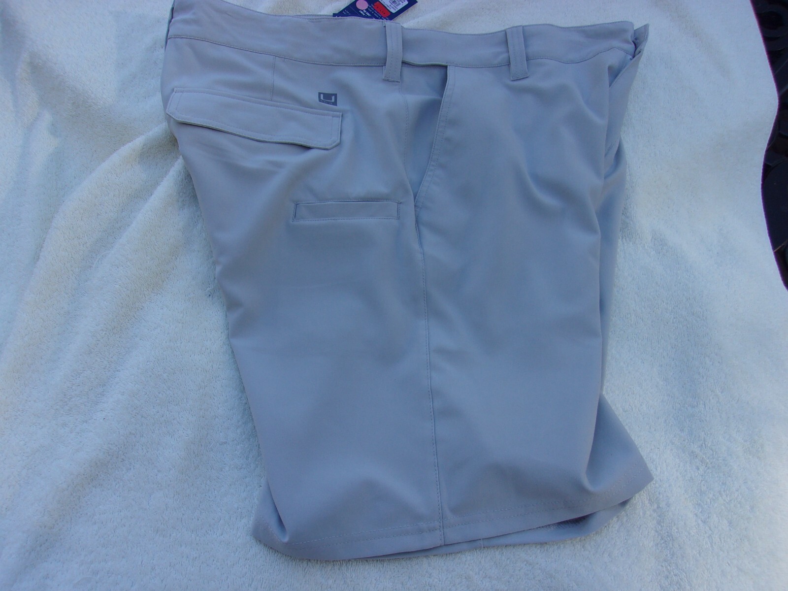 NWT Huk shorts, gray, men’s M, or L, 8.5 in. ins., pockets, $60, poly.