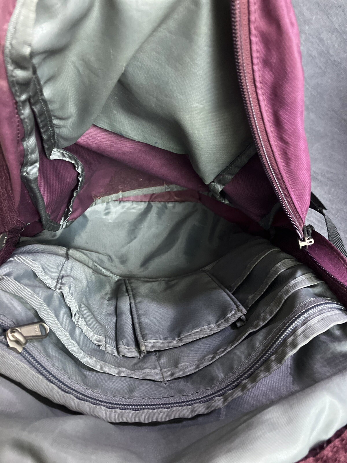 The North Face Recon Backpack Purple Laptop Hiking Day Bag Padded Back ISSUES
