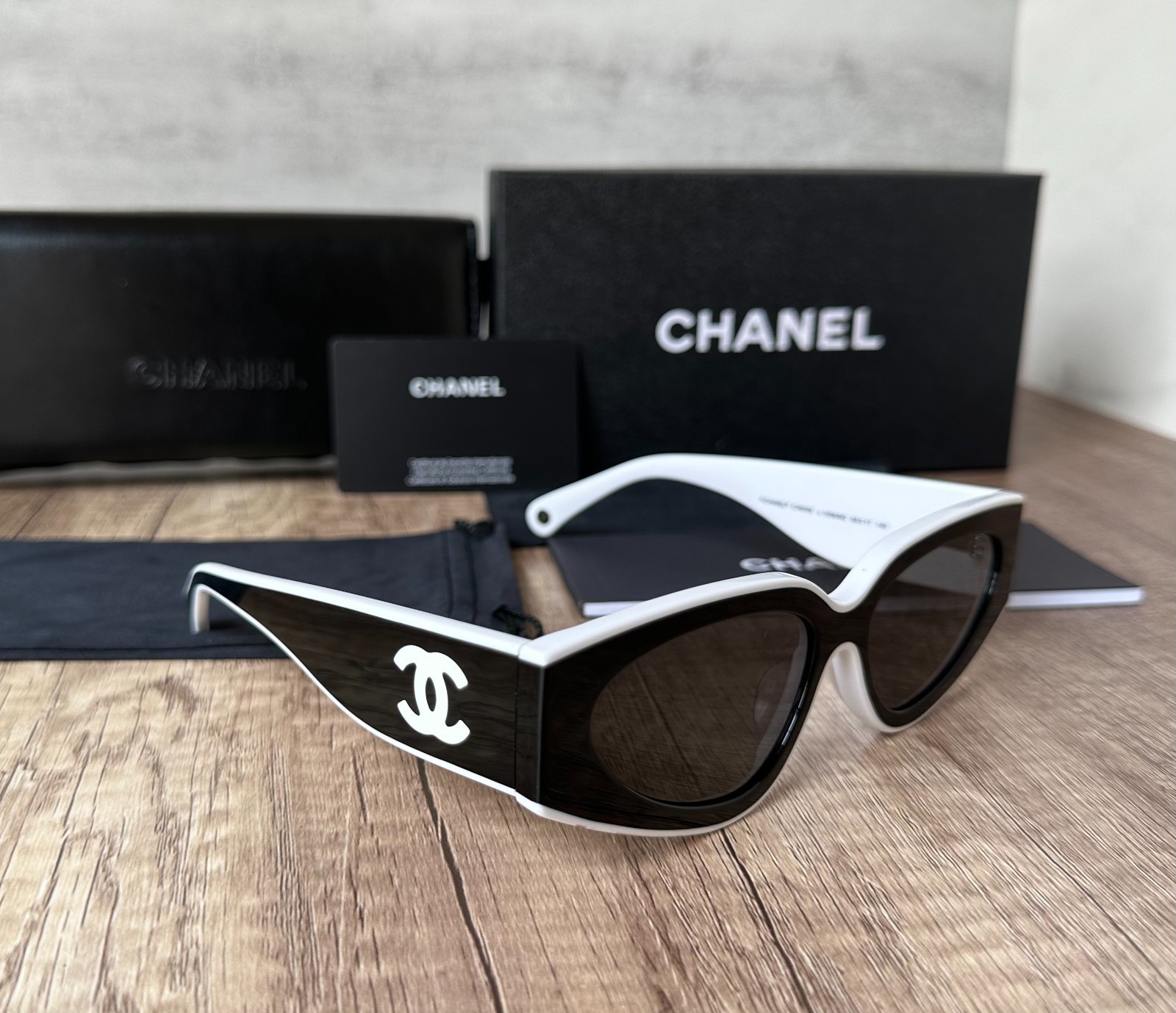 CHANEL SUNGLASSES BLACK WHITE FRAME CLASSIC 6056 CAT EYE WOMEN