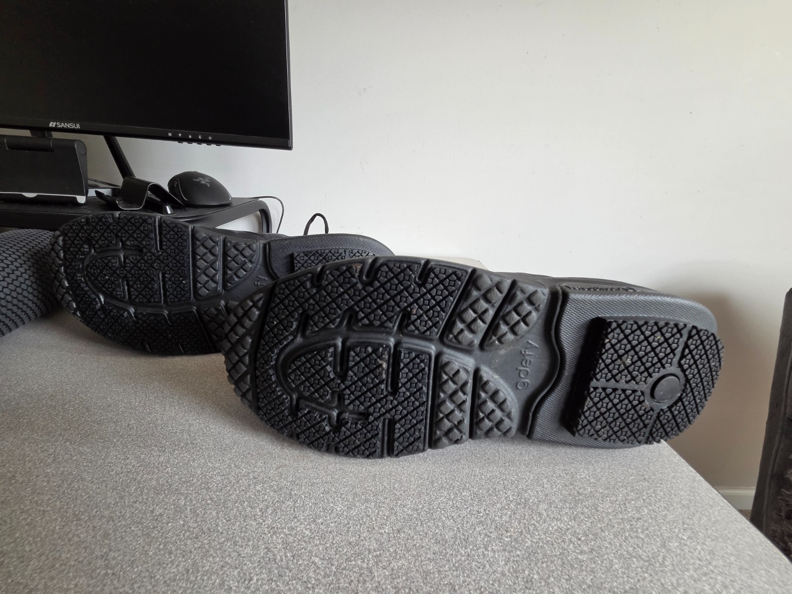 Gdefy Gravity Defyer ION Slip Resistant