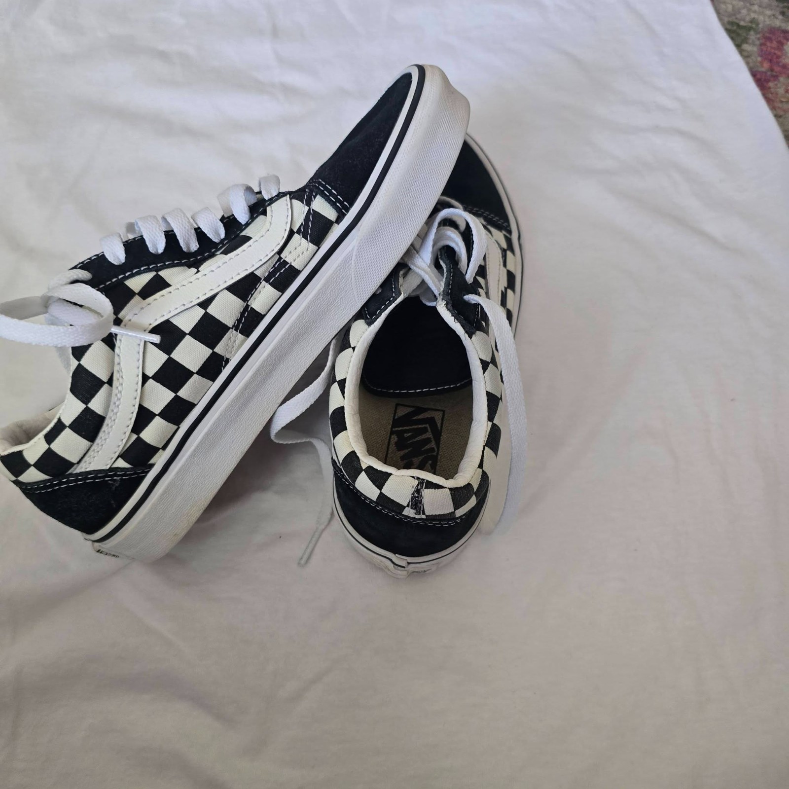 Vans Old Skool Black Checkerboard US Men’s Size 6.0 – – – US Womens Size 7.5 –