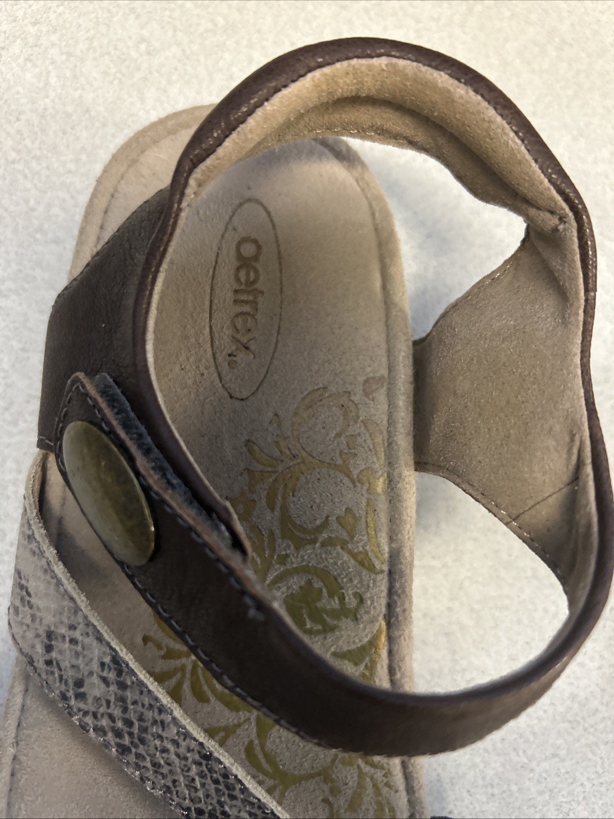 Aetrex Georgia Leather Wedge Toe Loop Sandals Size 6.5 Slingback Brown Multicolo