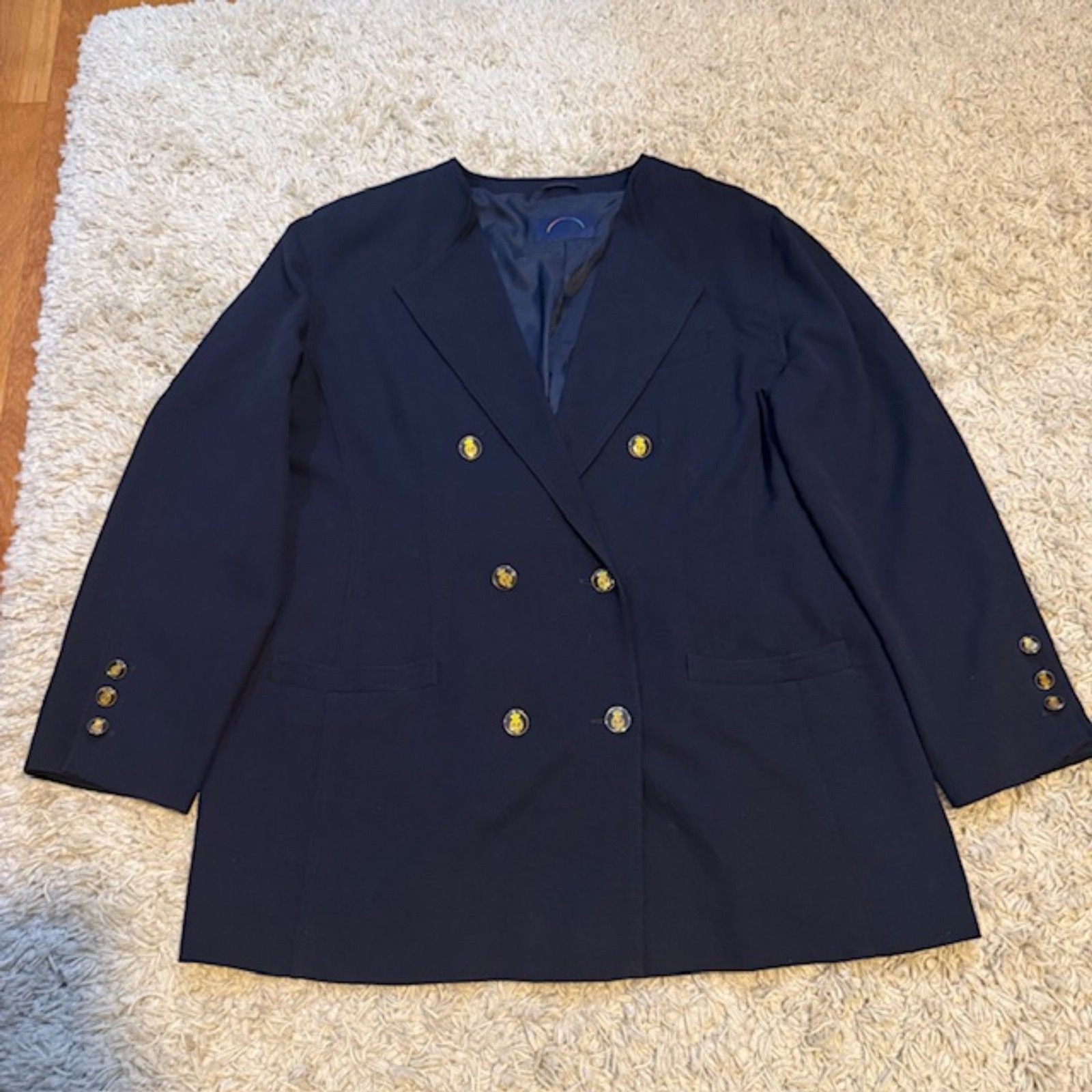 Bogner Virgin Wool Navy Blazer 18 Short Gold Crest Buttons Old Money Preppy