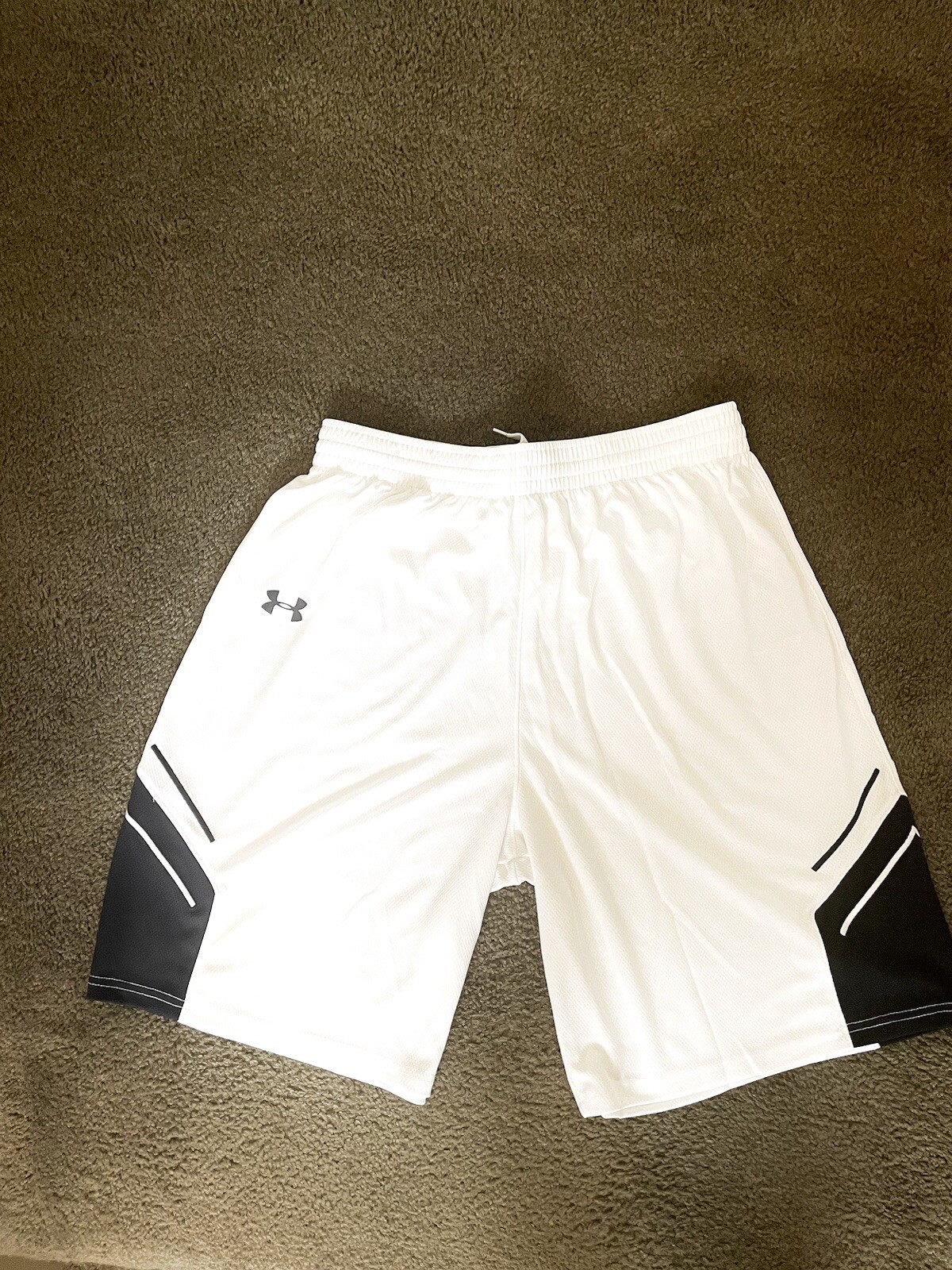 Under Armour Mens Crunch Time Basketball Shorts 10″inseam Black/White Navy/whit