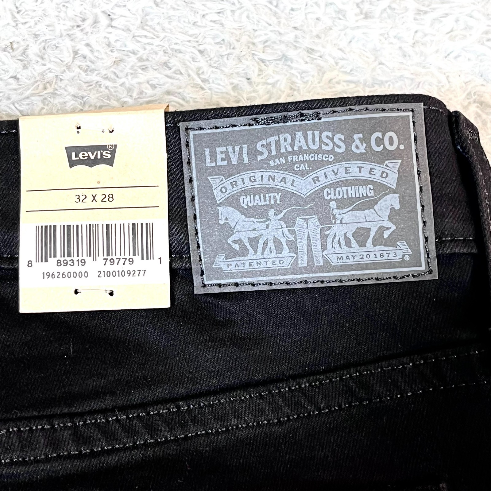 NEW Levi’s 311 Jeans Women’s Size 32 Black Mid Rise Skinny Shaping Ankle Denim