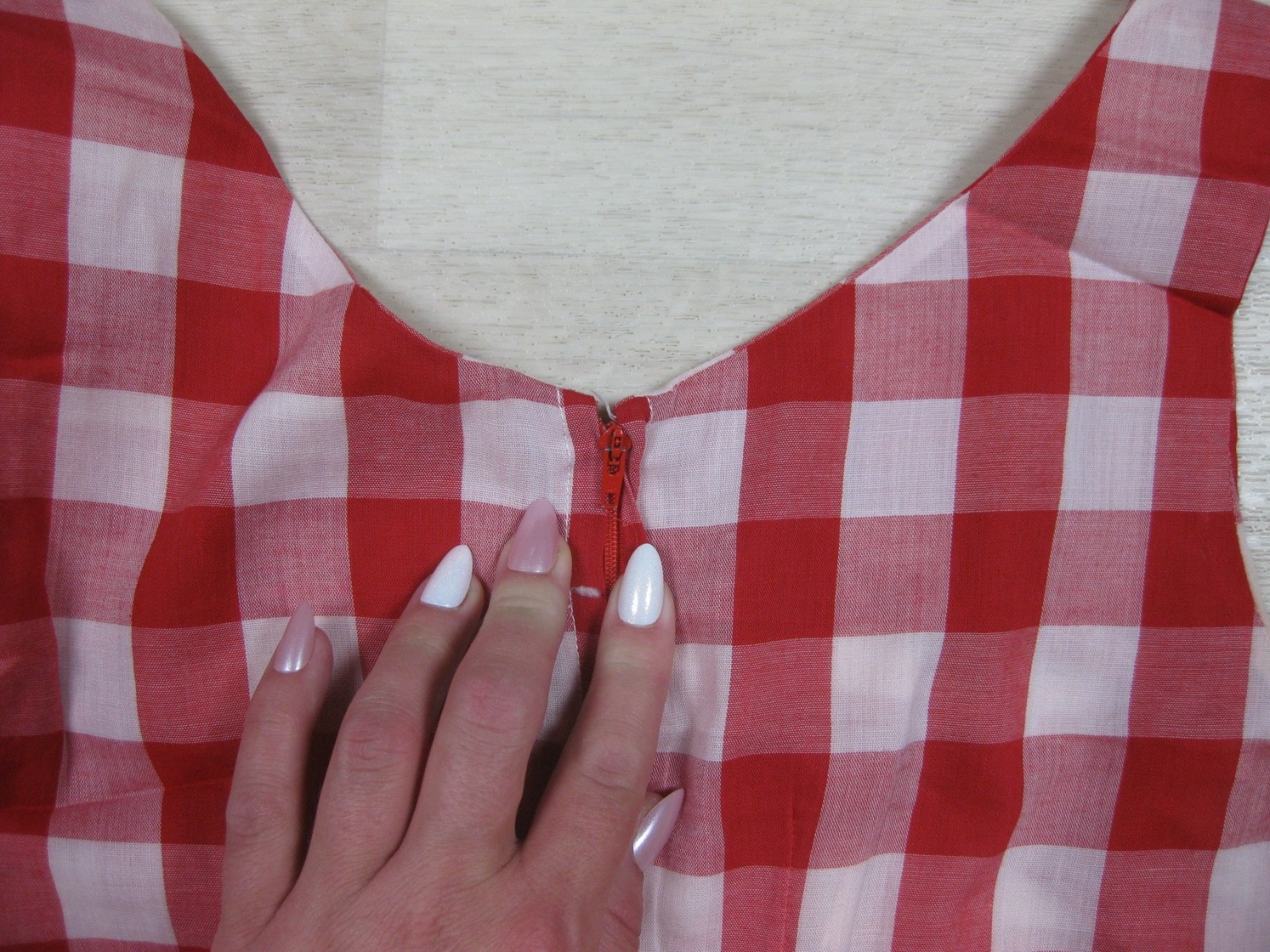 Vintage 60s Gingham Mini Sheath Shift Dress (XS) Cotton Red Sleeveless MOD