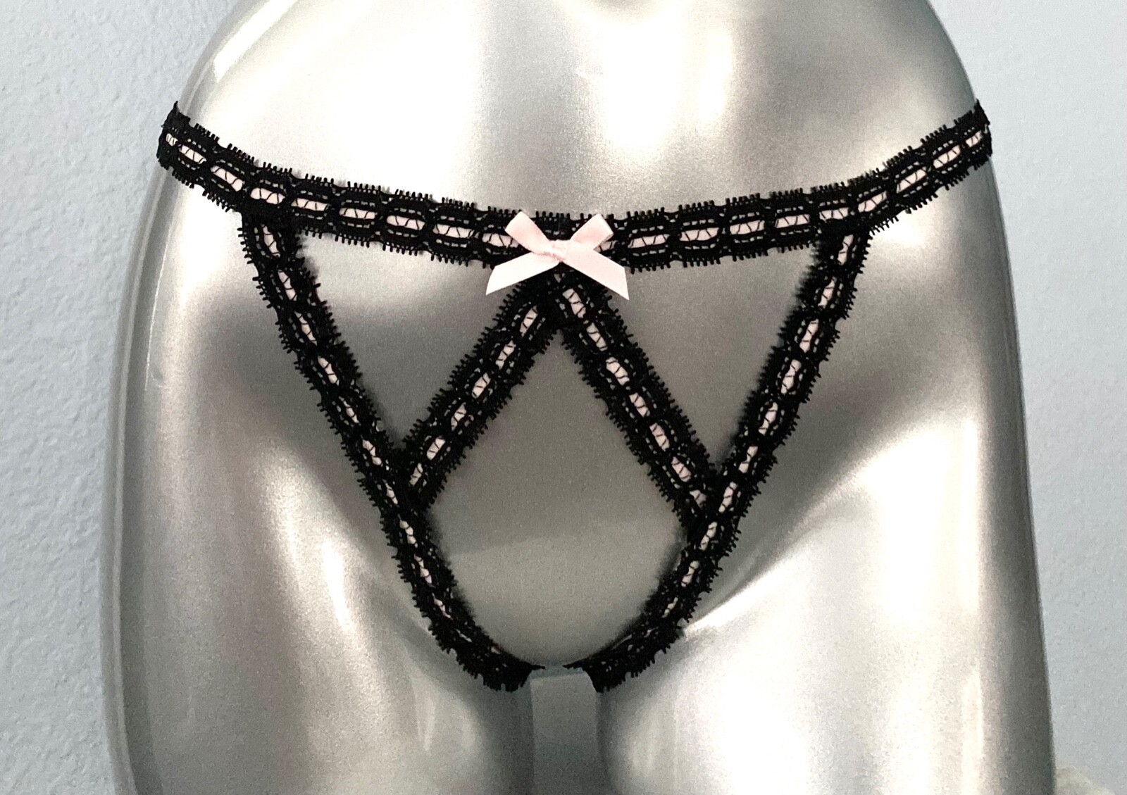 Victoria’s Secret Cheeky Panty Dream Angels Ribbon Lace Open Cheekini M L XL