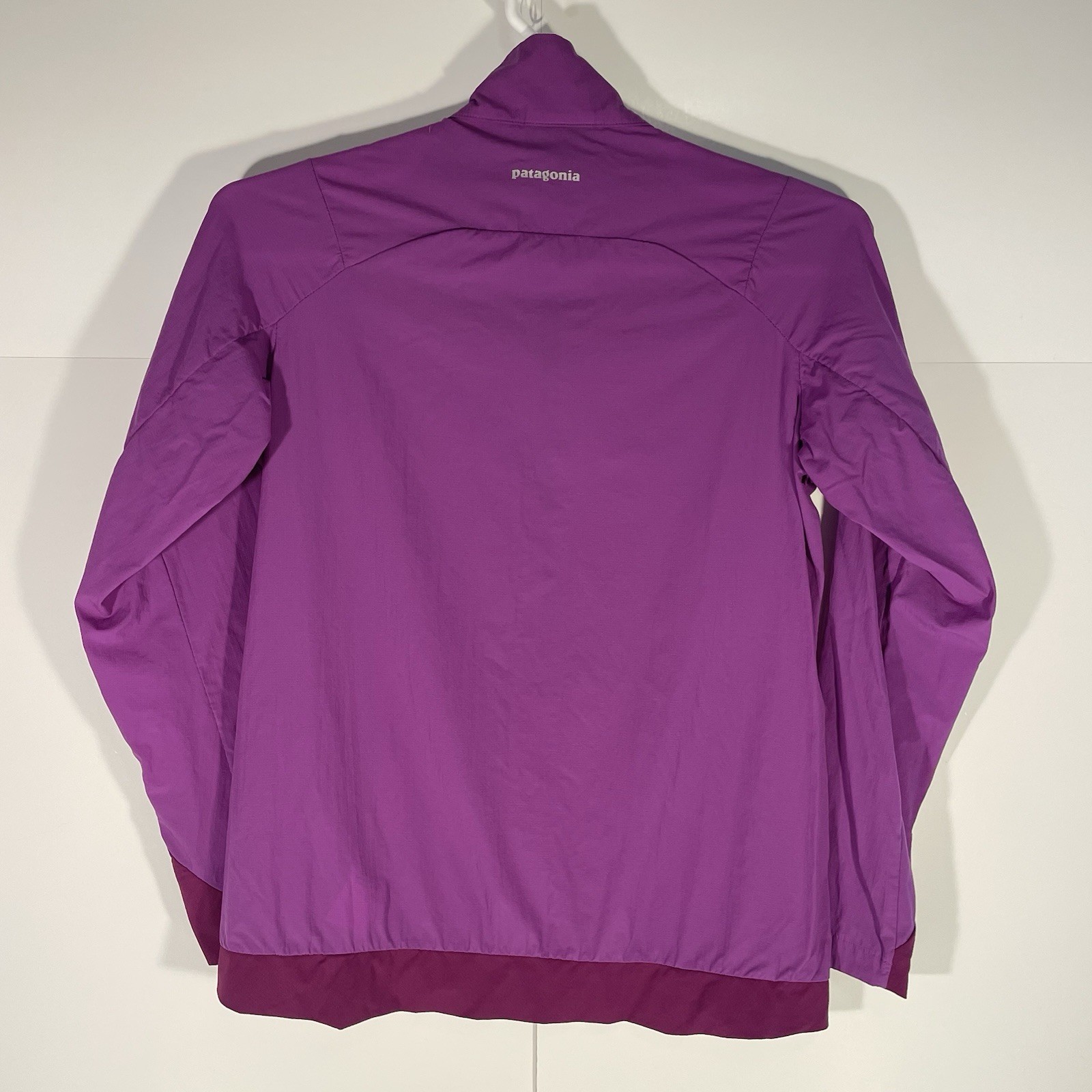 Patagonia Airshed Pullover Jacket Womens Medium Purple 1/2 Zip Lightweight 24195