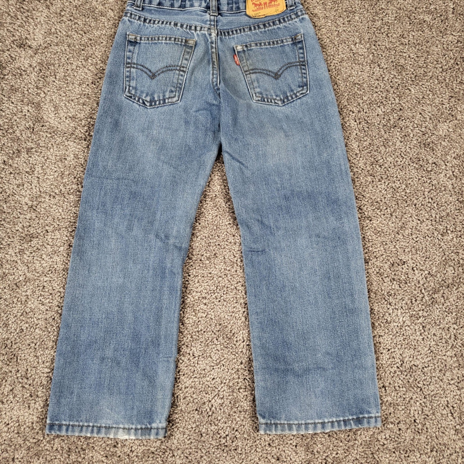 Levi’s Boys 505 Regular Fit Distressed Knee Denim Jeans Size 7 REG Light Wash