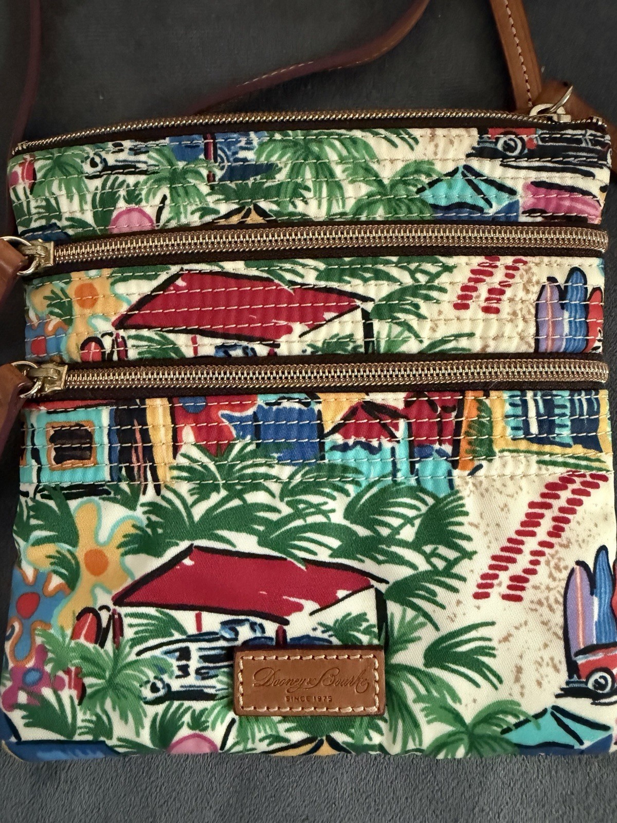 Dooney & Bourke Tropical Island Triple Zip Crossbody Bag Sandbar Pattern NWOT