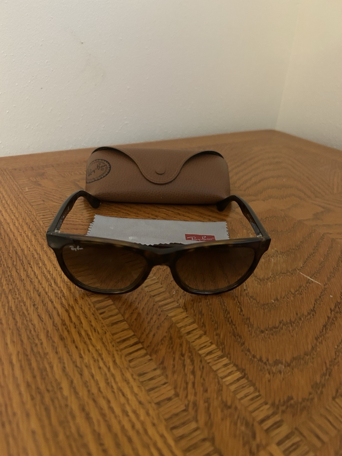Ray-Ban Women’s Sunglasses RB4148 Light Havana 54-17 Size 2N Tint