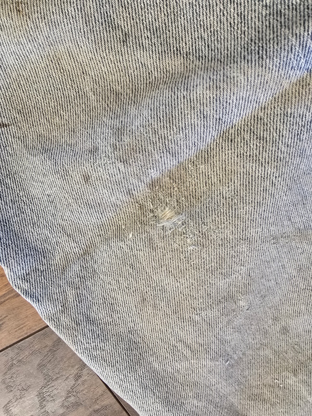VTG Levi’s 550 Jeans 33×32 Relaxed Fit Tapered Leg Light Wash USA Red Tab 90s