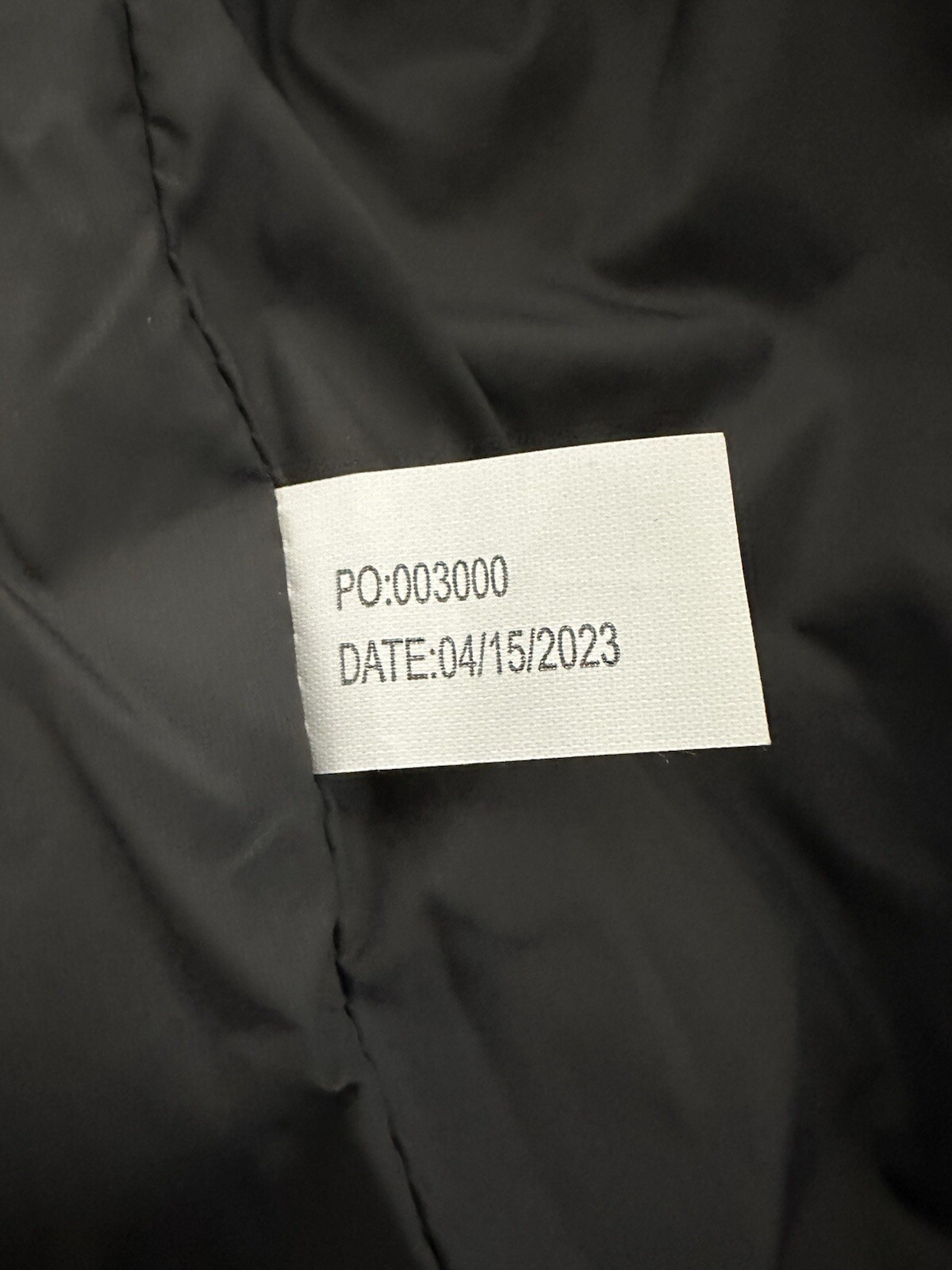 Huk Tarpon Quilt Scale Vest Volcanic Ash Men’s Small MSRP $90 New With Tags