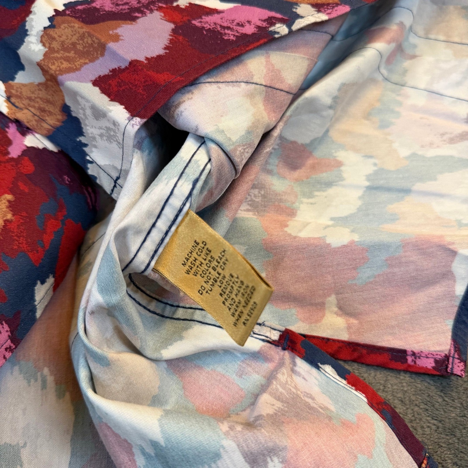 Investments Taylor Blouse Womens Size 12 Multicolor Non Iron 3/4 Sleeve Abstract