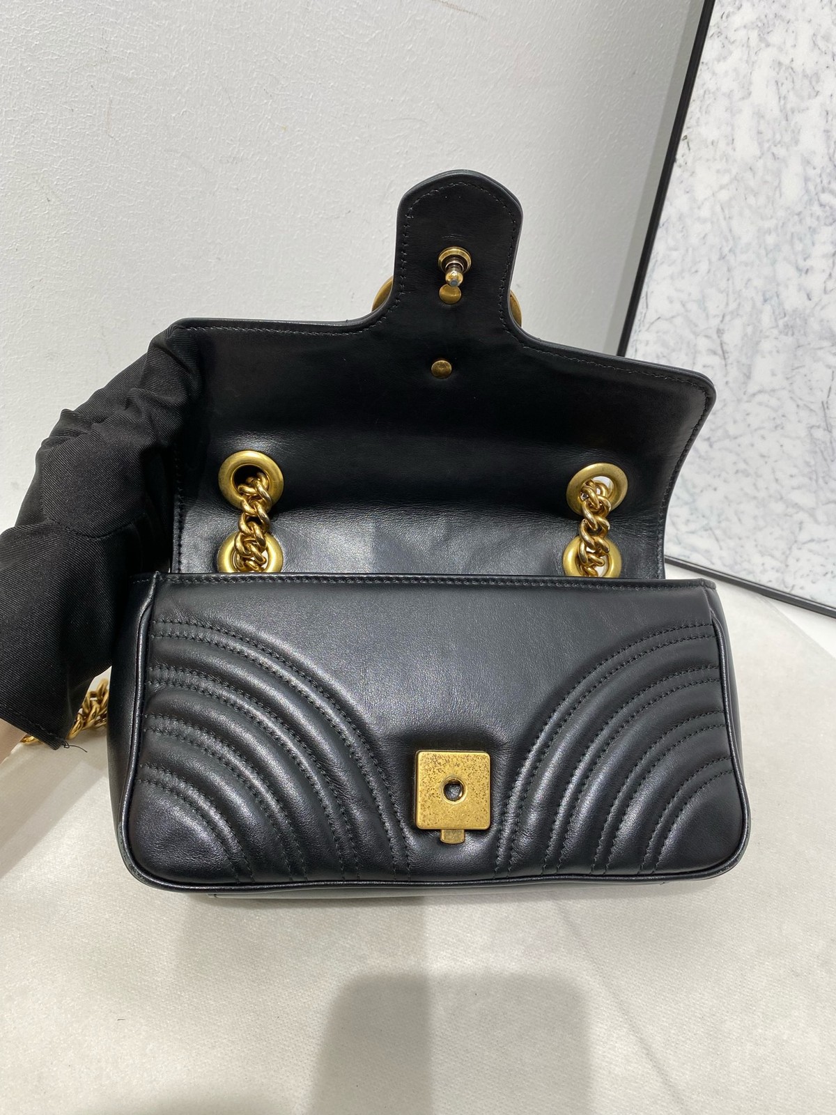 Gucci GG Marmont Small 22cm Black Gold Leather Chain Crossbody Bag Duty Paid