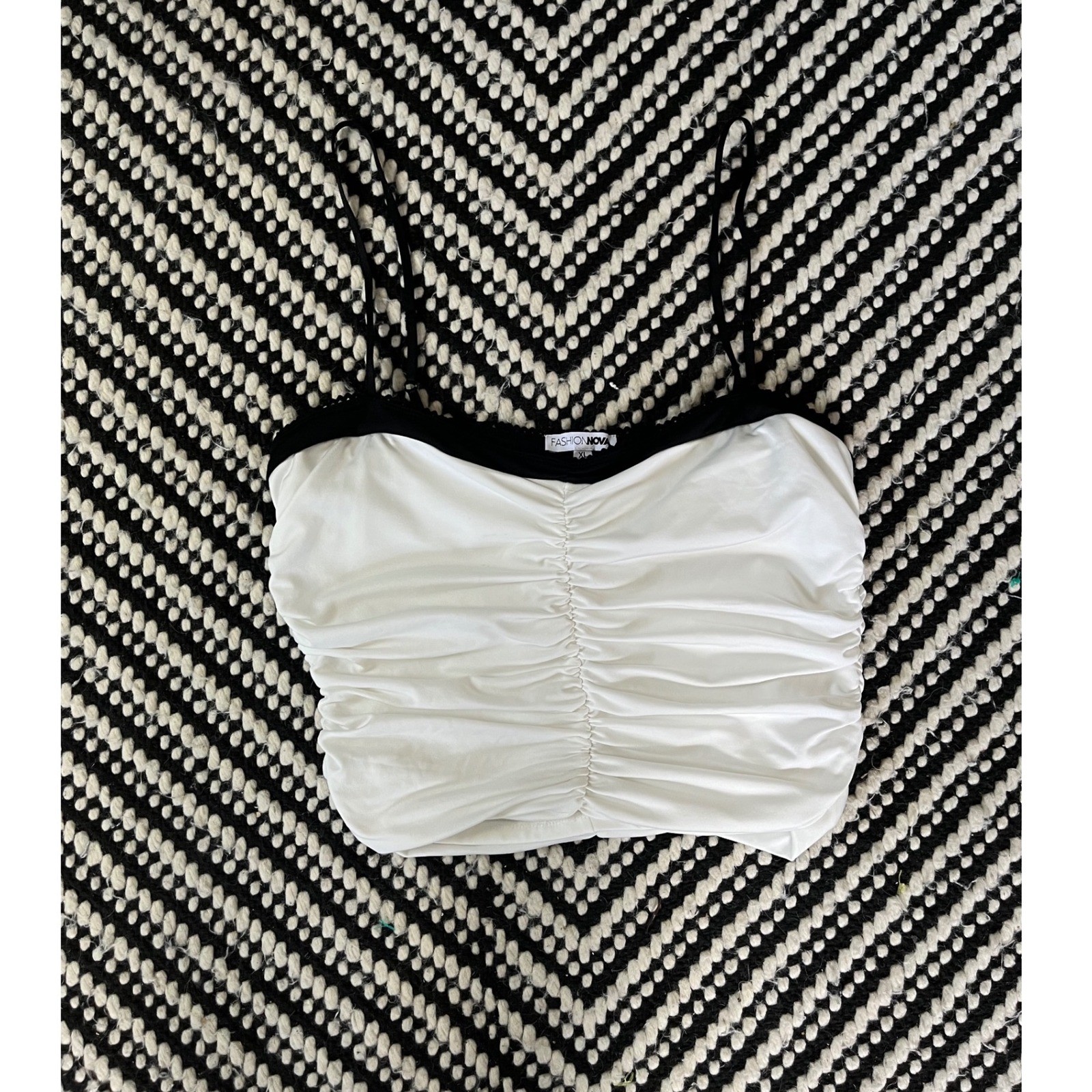 Fashion Nova Womens Ruched Crop Top White Black Spaghetti Strap Camisole XL