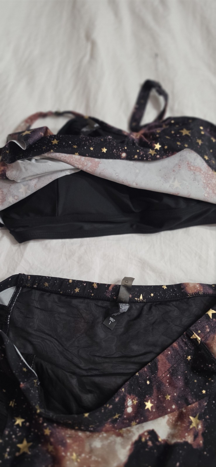Torrid Galaxy Star Print Two Piece Swim Set Rash Guard & High Waist Size 1