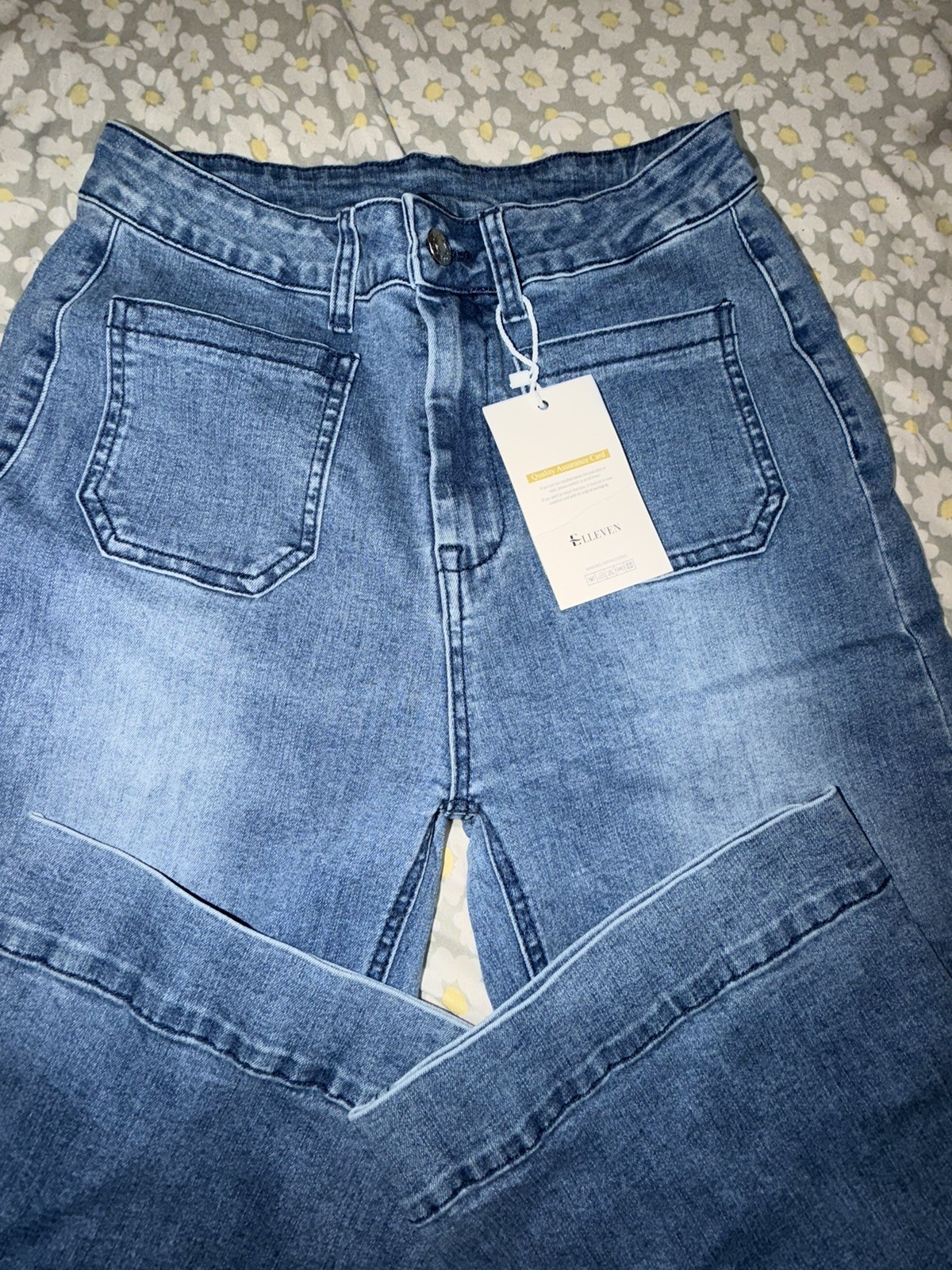 Elleven Light Wash Patch Pocket Wide-Leg Jeans – Size 8