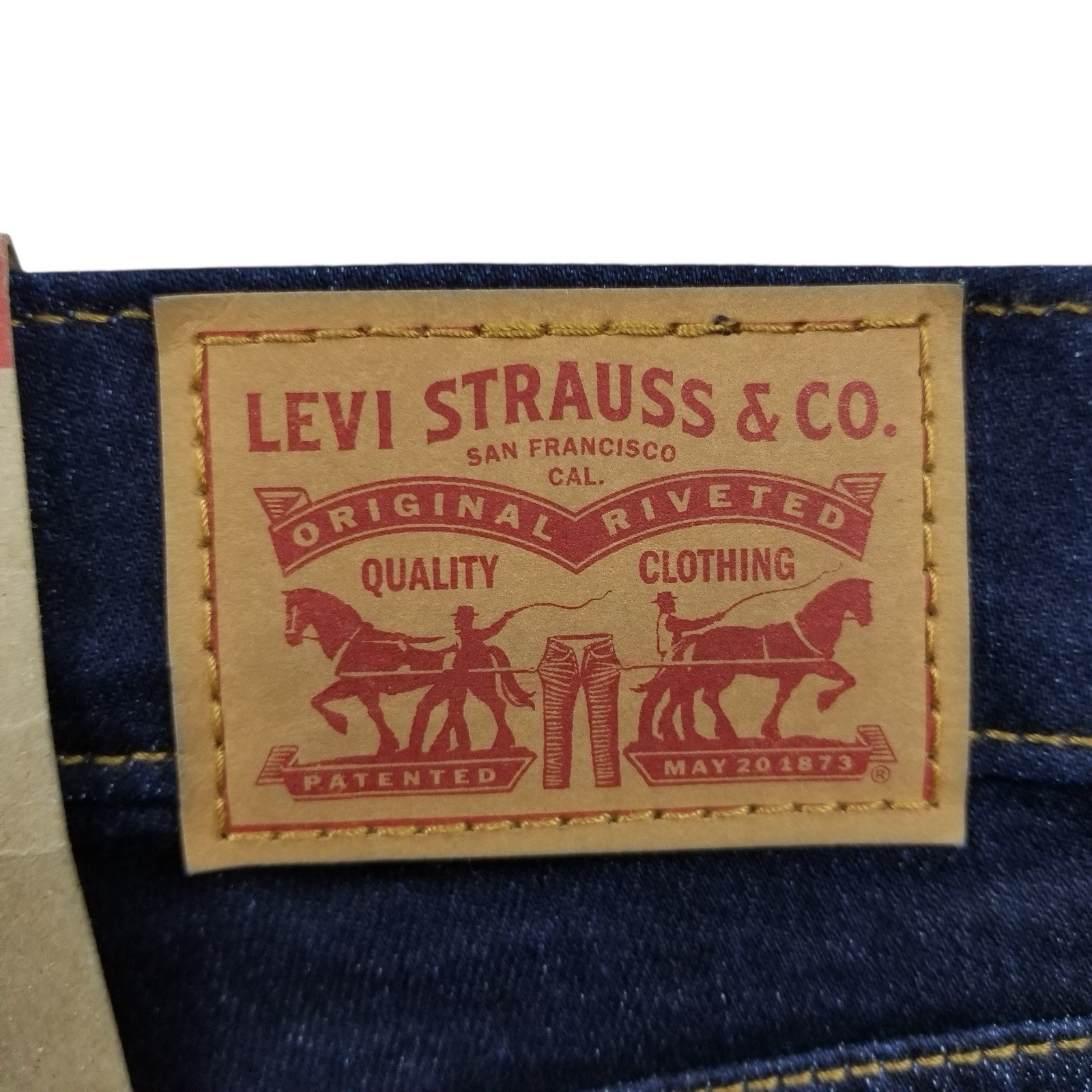 Levi’s Women’s Denim 314 Shaping Straight Jean Size 32 x 32 Dark Wash