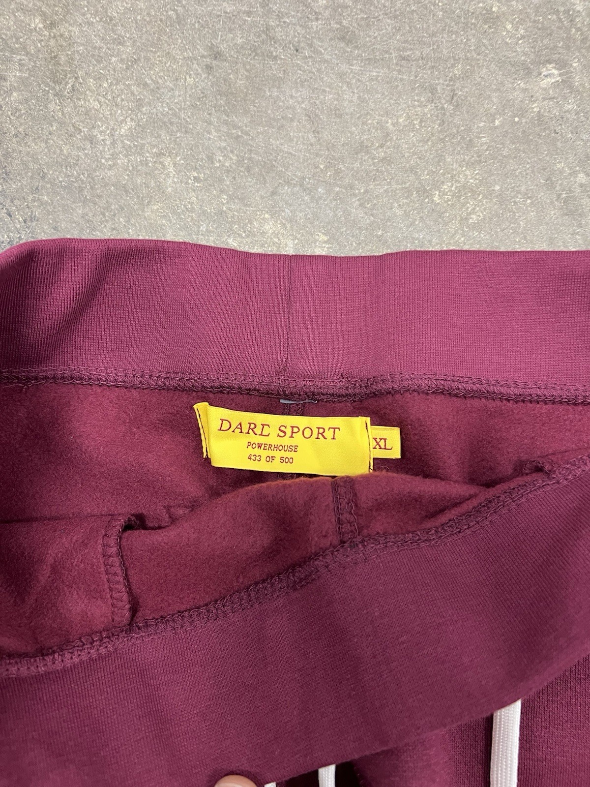 Darc Sport Powerhouse Gym Mens Jogger Sweatpants Size XL Maroon