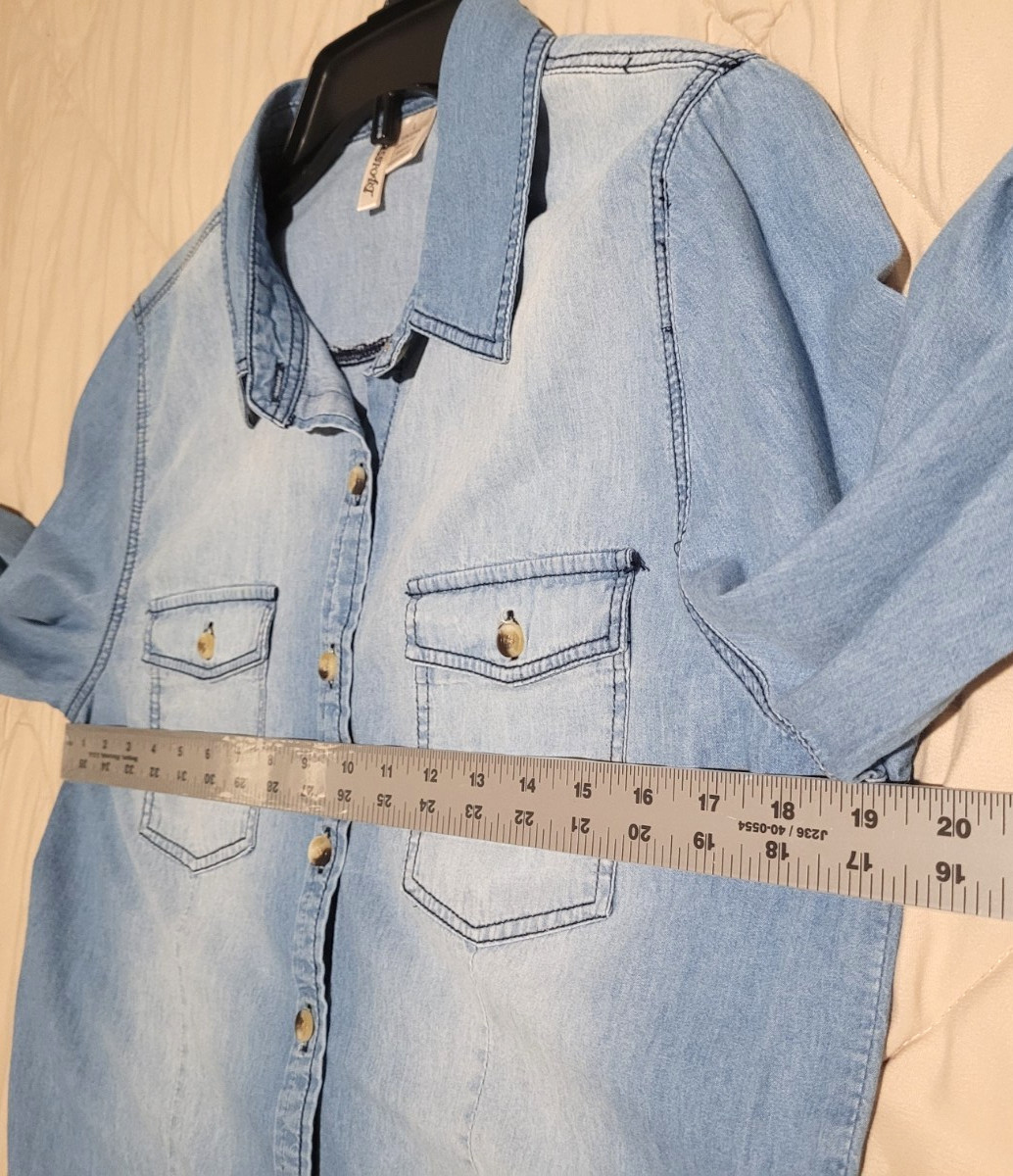 Passport Women’s Blue Denim Button Down Shirt Roll Tab Sleeve Cotton Size L