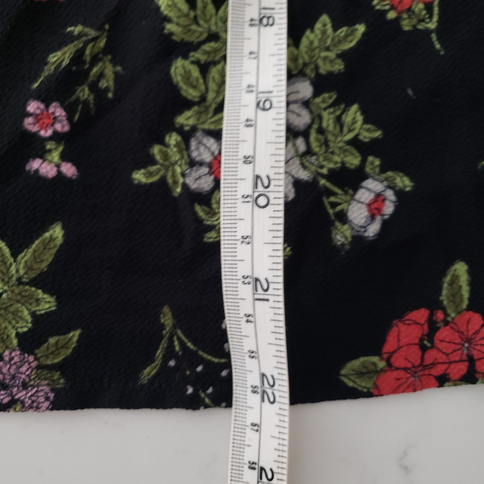 Nordstrom Leith Womens Size Medium Black Floral Blouse Top Long Sleeve Red Green