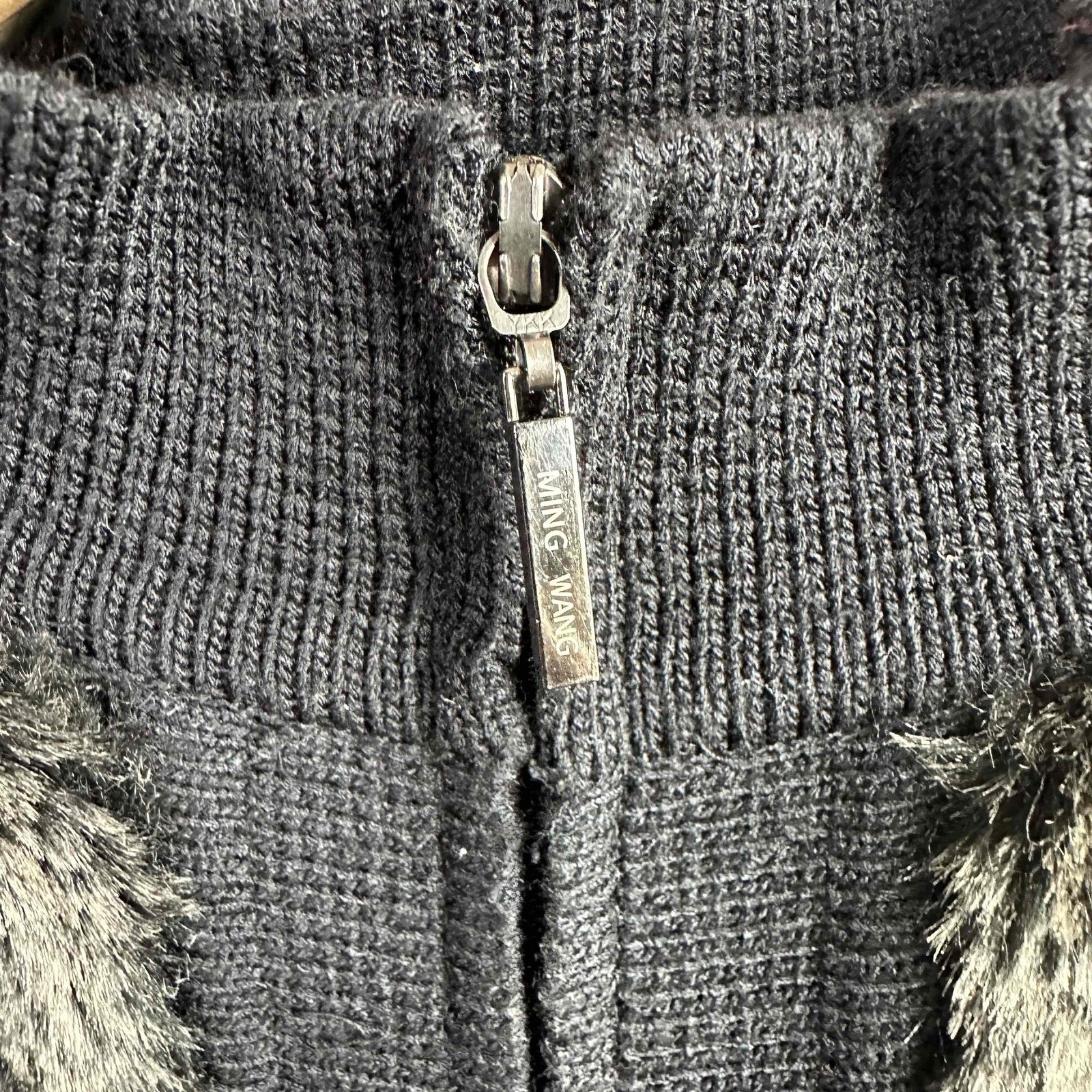 Ming Wang Vest L Faux Fur Zip Sleeveless Cabin Luxury Mobwife Old Money Outdoor