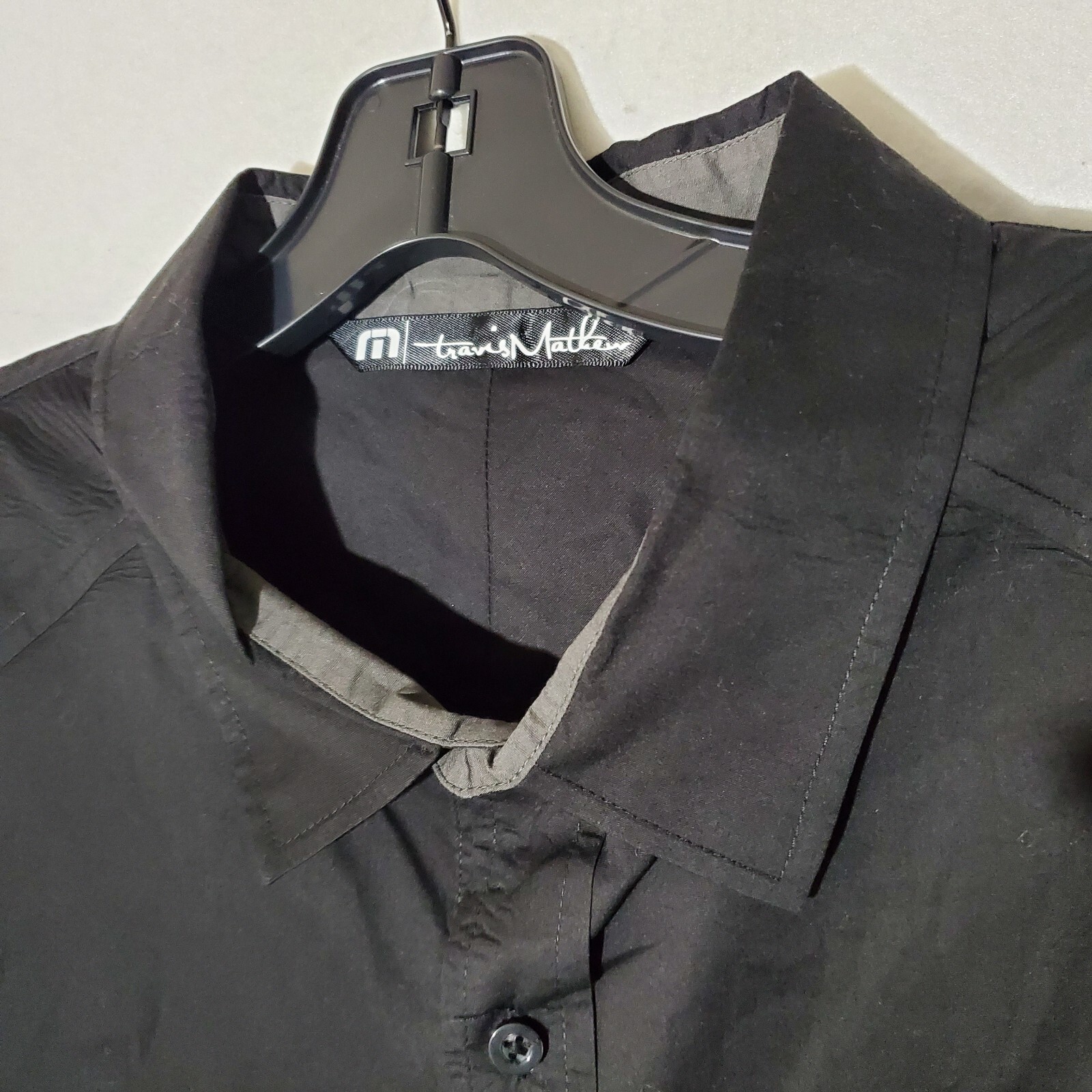 Travis Mathew Shirt Button Up Men’s XXL Pockets Long Sleeve Pockets Embroidered