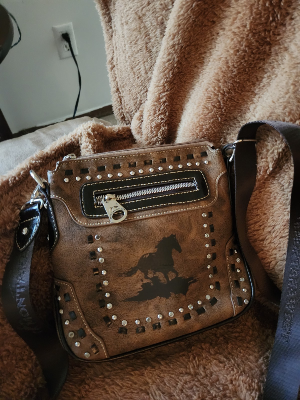 ***New without Tags*** Montana West Leather Purse With Horse design