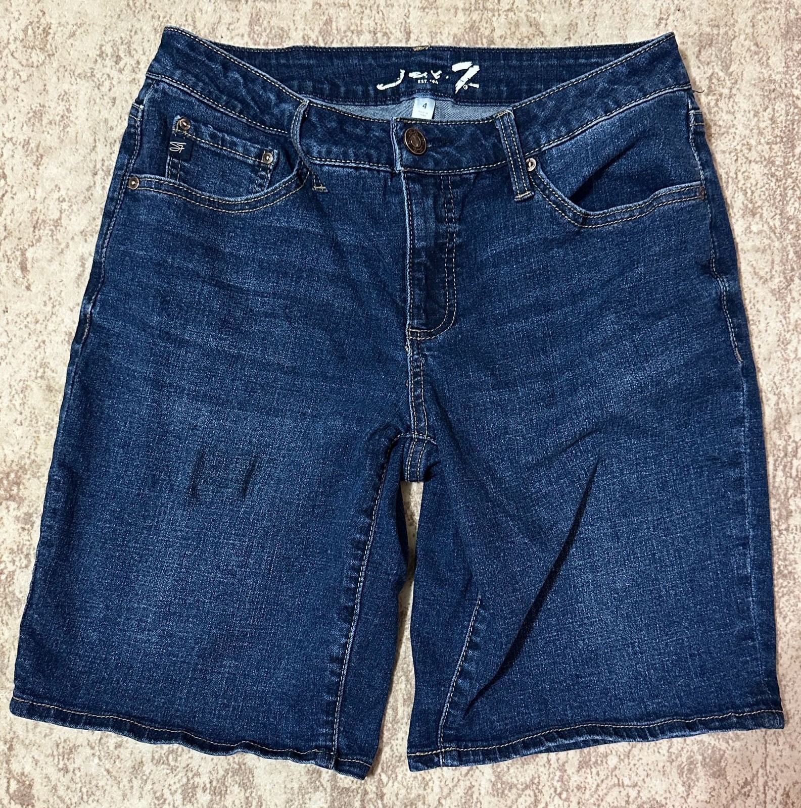 Seven7 Women’s Dark Wash Bermuda Denim Shorts Size 4