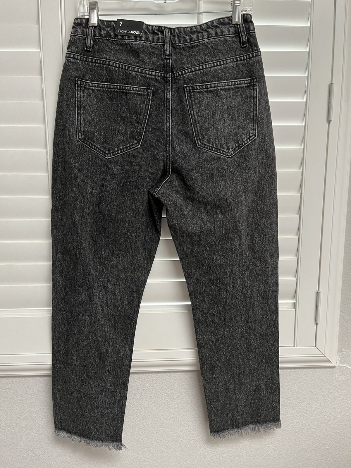 FASHION NOVA Black High Rise Distressed Ripped Frayed Hem Boyfriend Jeans 7 NEW