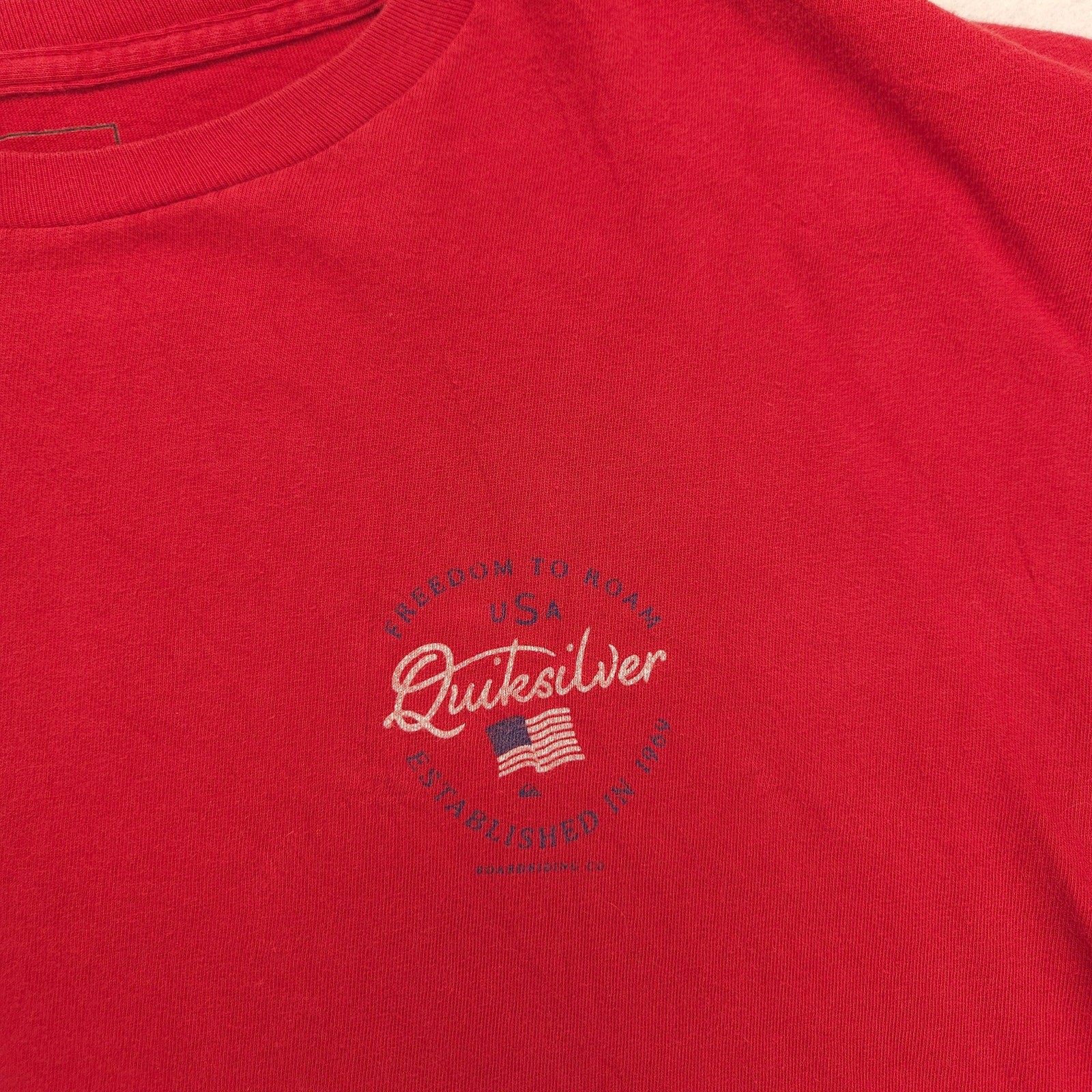 Quiksilver Crew Neck Short Sleeve Graphic T Shirt Mens Size Large L Red