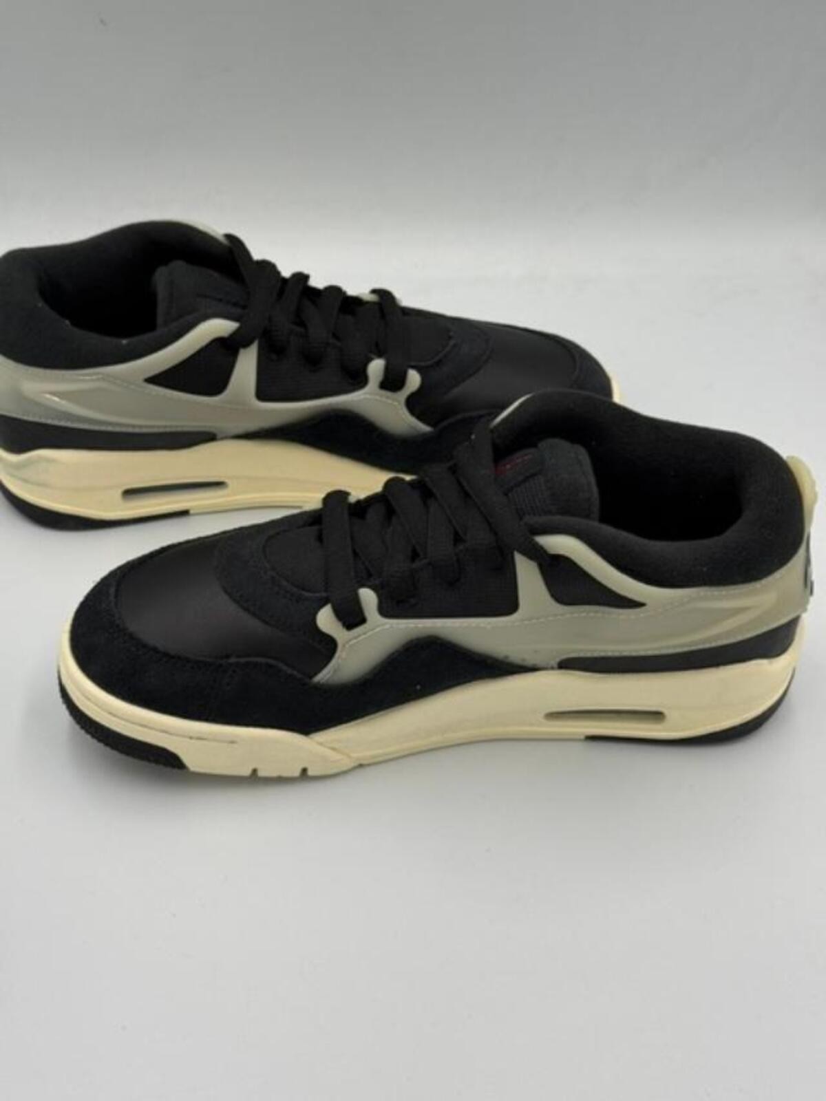 Air Jordan 4 RM GS Black/Sail/Coconut Milk/Gym Red Youth 6.5