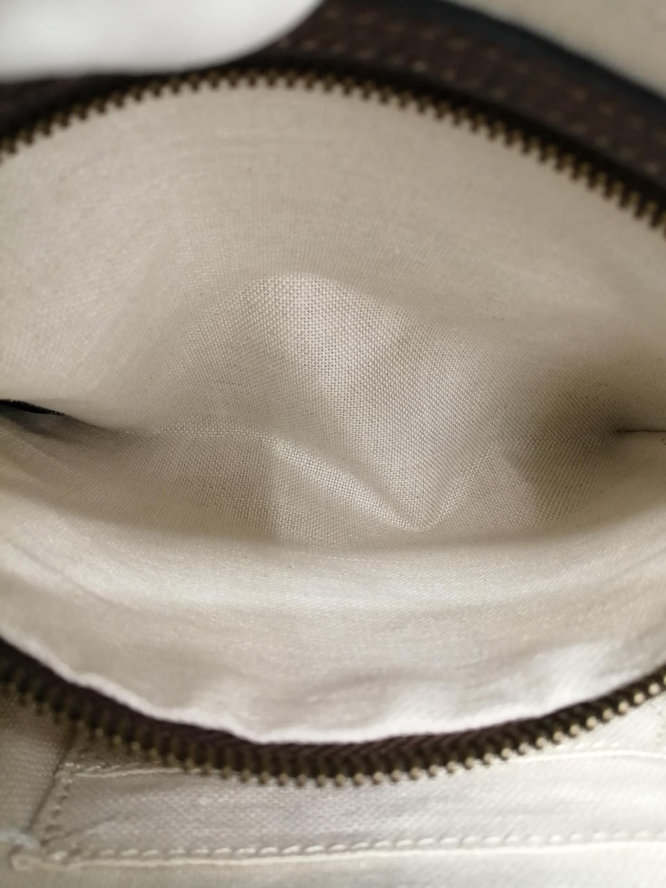 GUCCI Ophidia GG Small Messenger Bag Model Number 547926