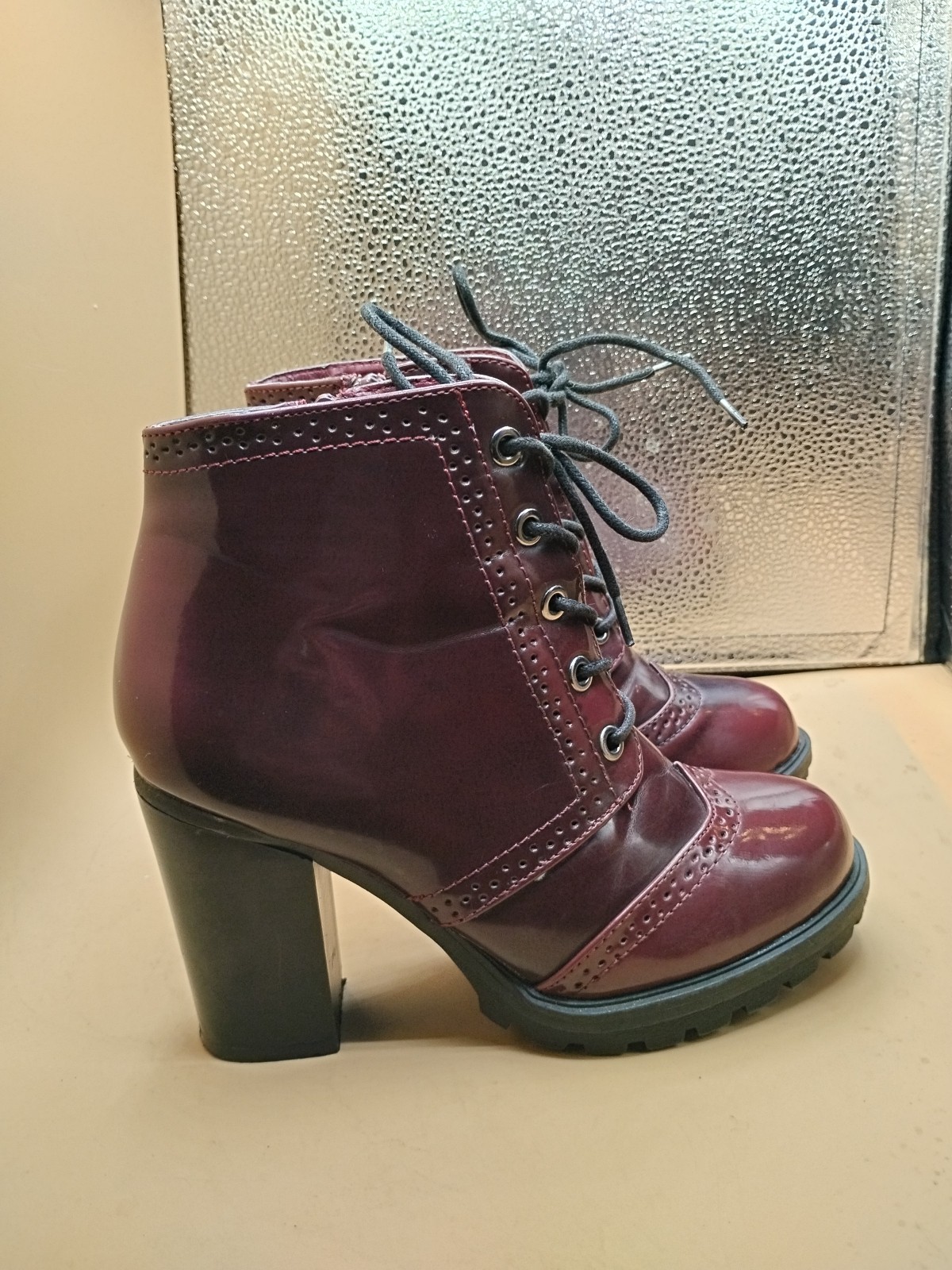 BAMBOO Bootie Sz 6 Tracker -05 701459 Plum Man Made Material Lace Up